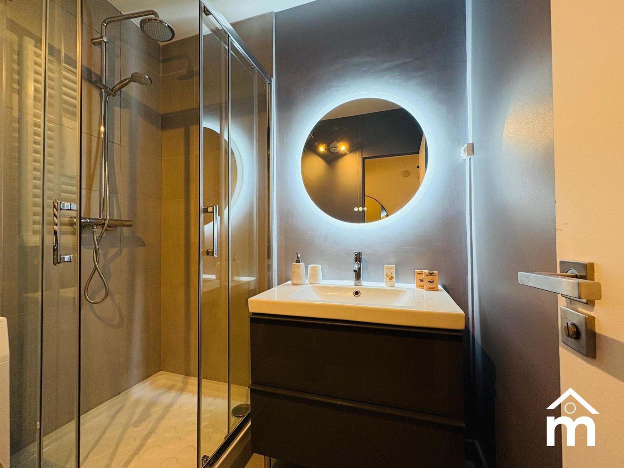Apartment St Honore Champs Elysees By Edelsam