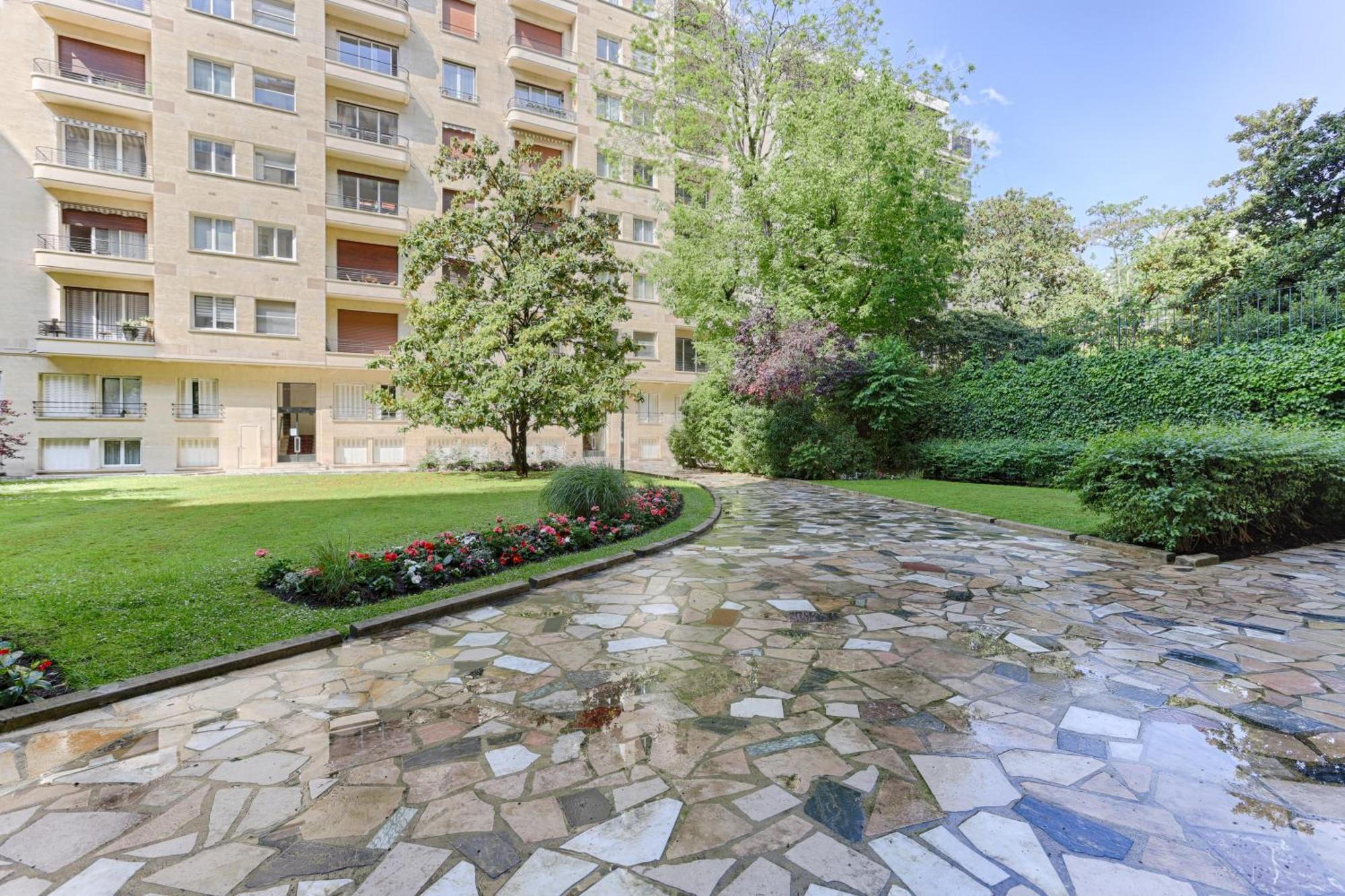 Luxury Trocadero 2br * Parigi