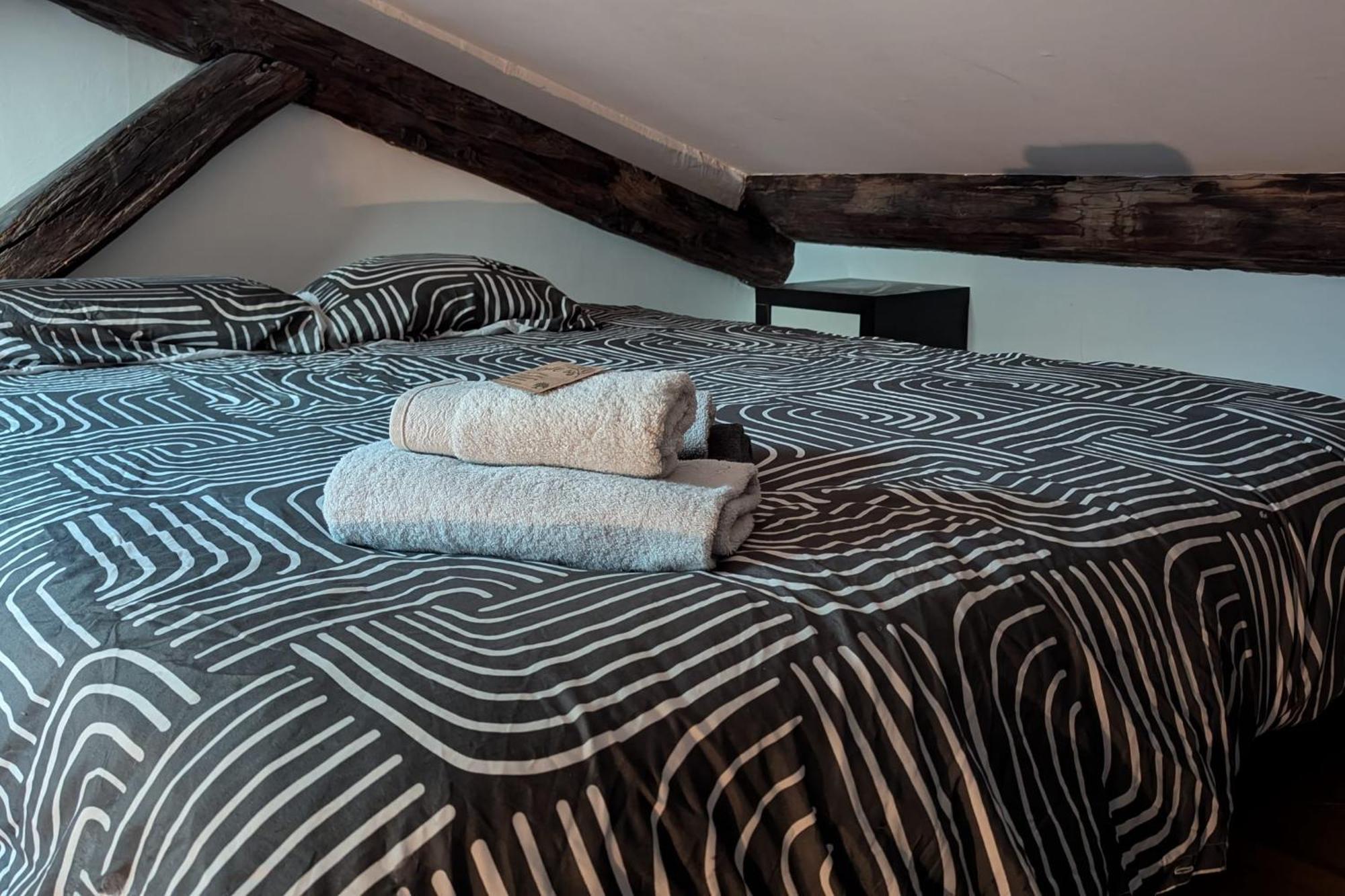 Charming For Two In The 10th Appartamento *