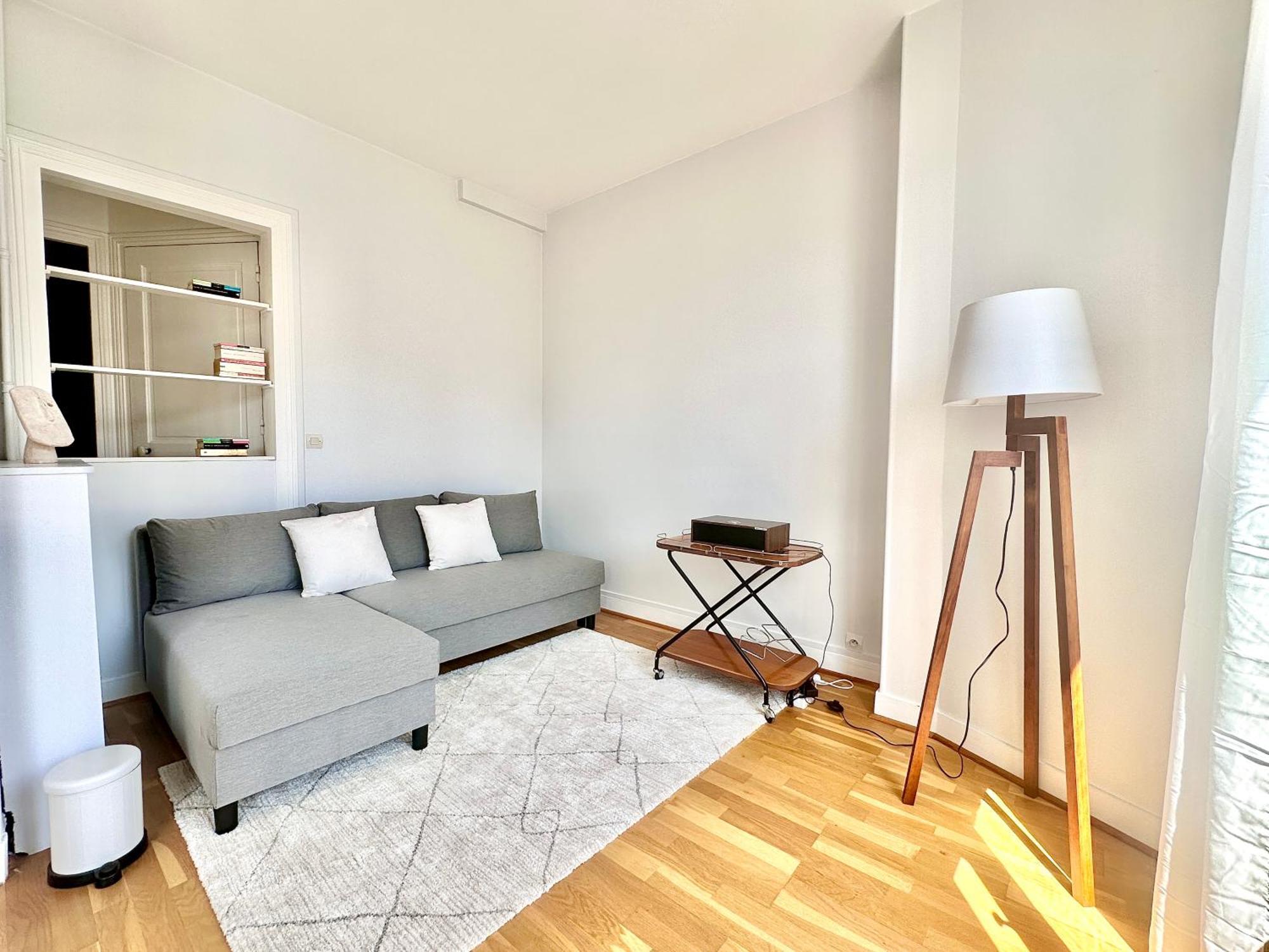 Spacious Near Montparnasse Bausset 6th Parigi