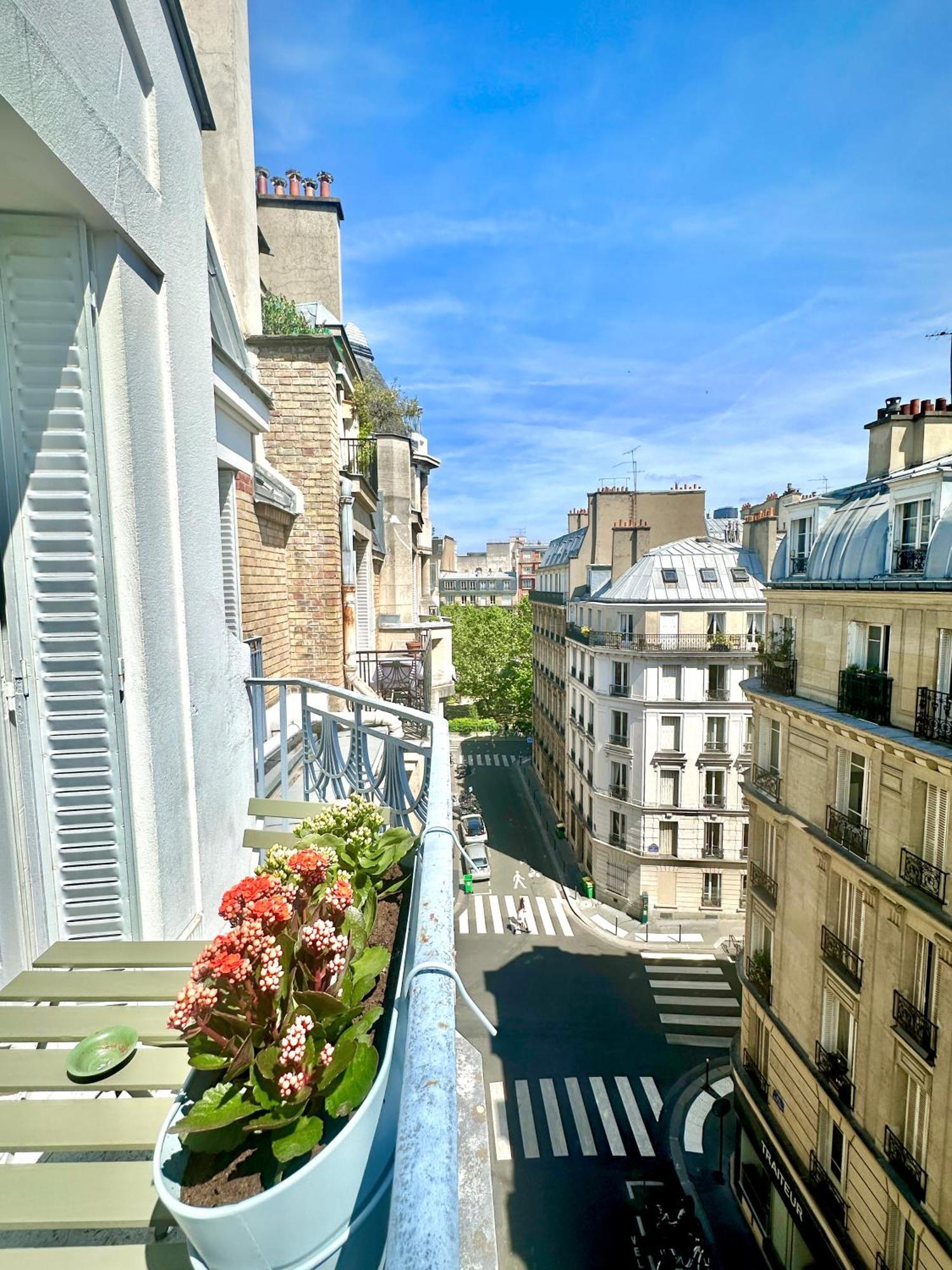Appartamento Spacious Near Montparnasse Bausset 6th Parigi