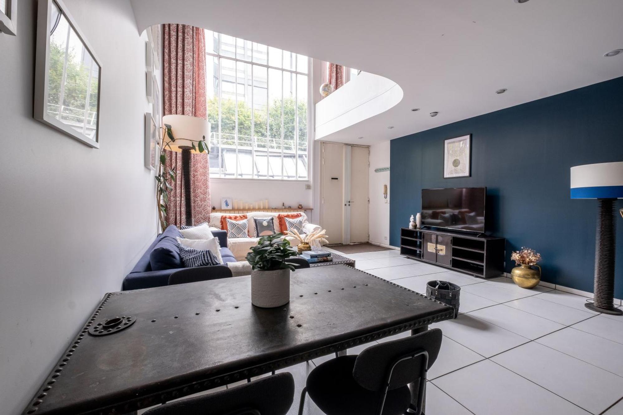 Loft D Exception Au Pied Des Champs-elysees Apartment Paris