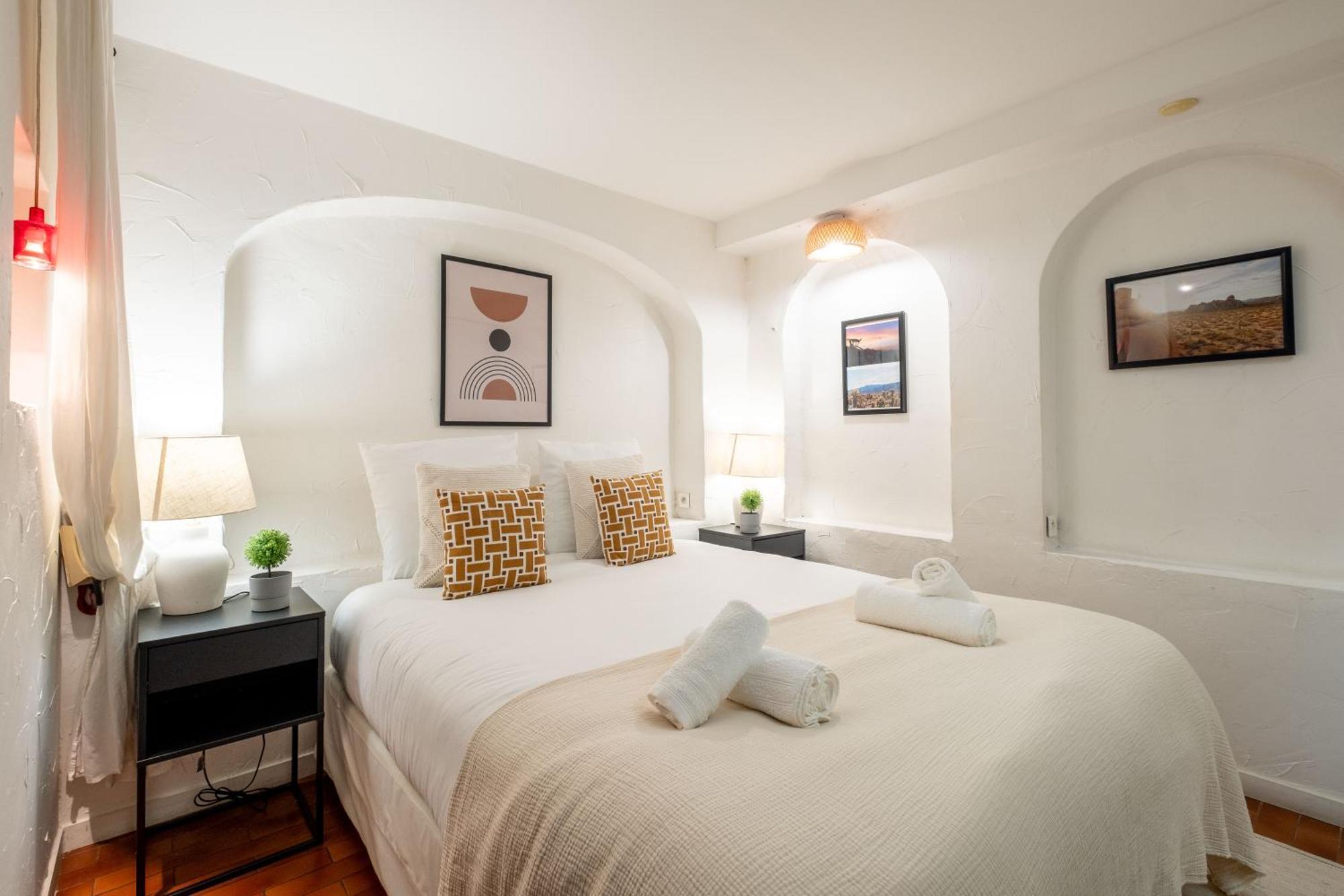Loft D Exception Au Pied Des Champs-elysees