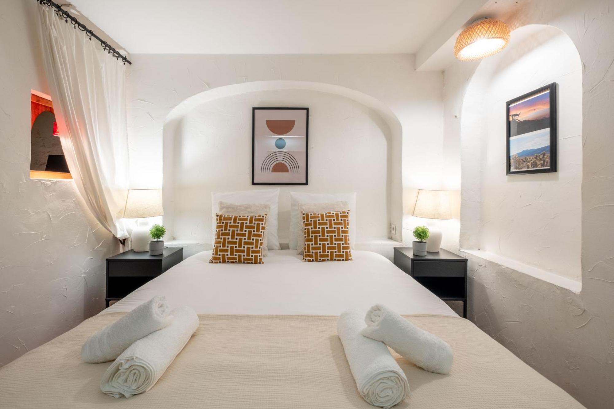 Loft D Exception Au Pied Des Champs-elysees