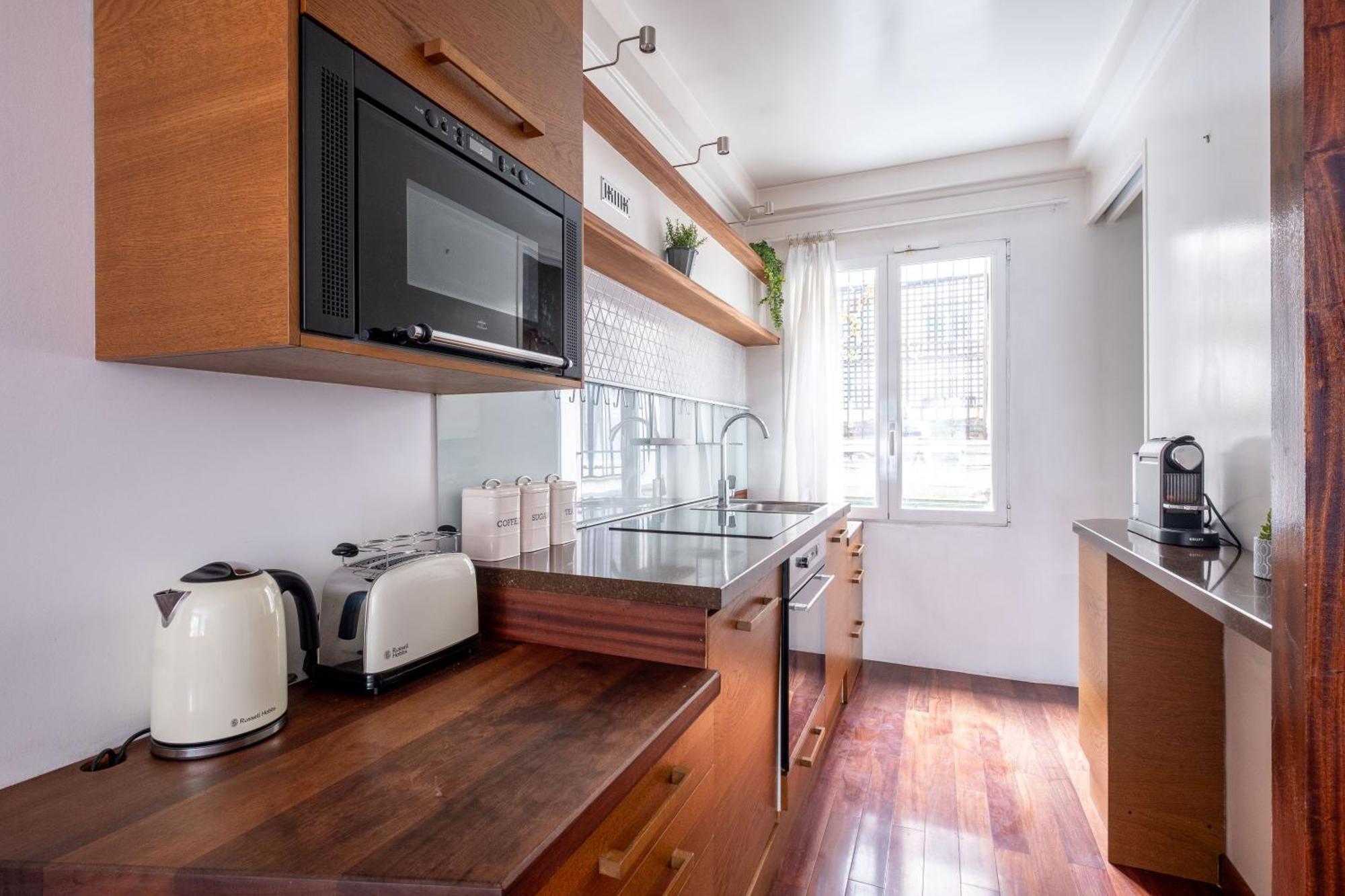Apartment Loft D Exception Au Pied Des Champs-elysees Paris