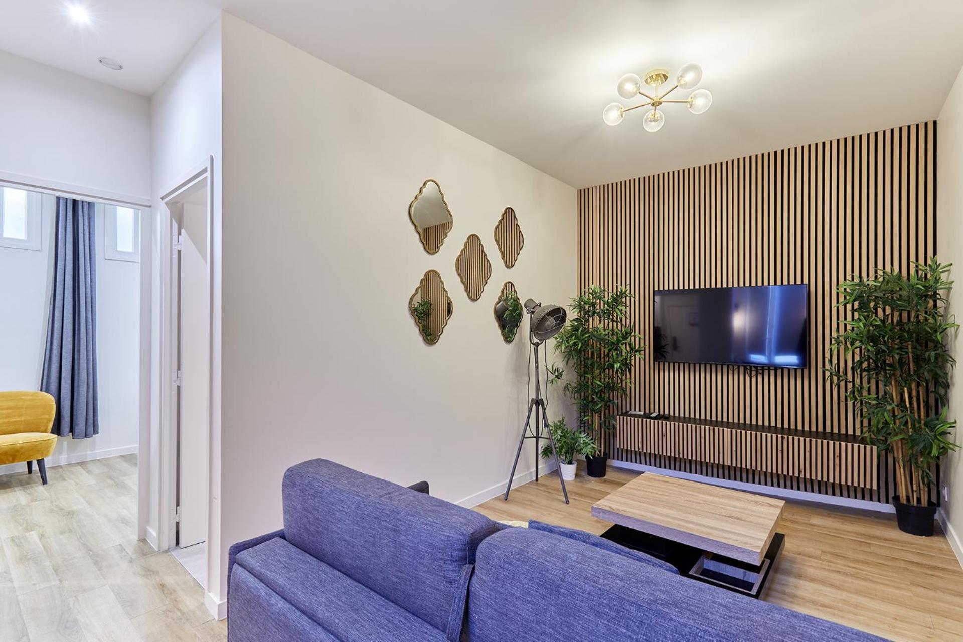 Rent A - Meslay Parigi