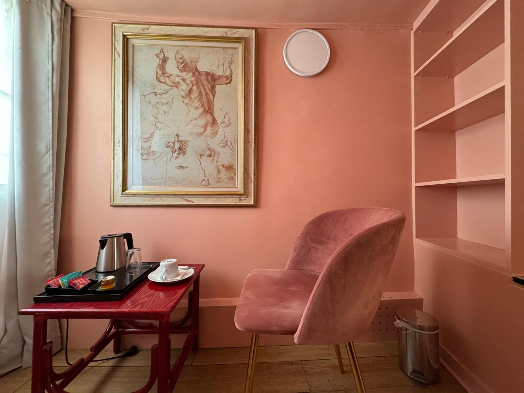 Hotel Petit Saint-honoré Parigi