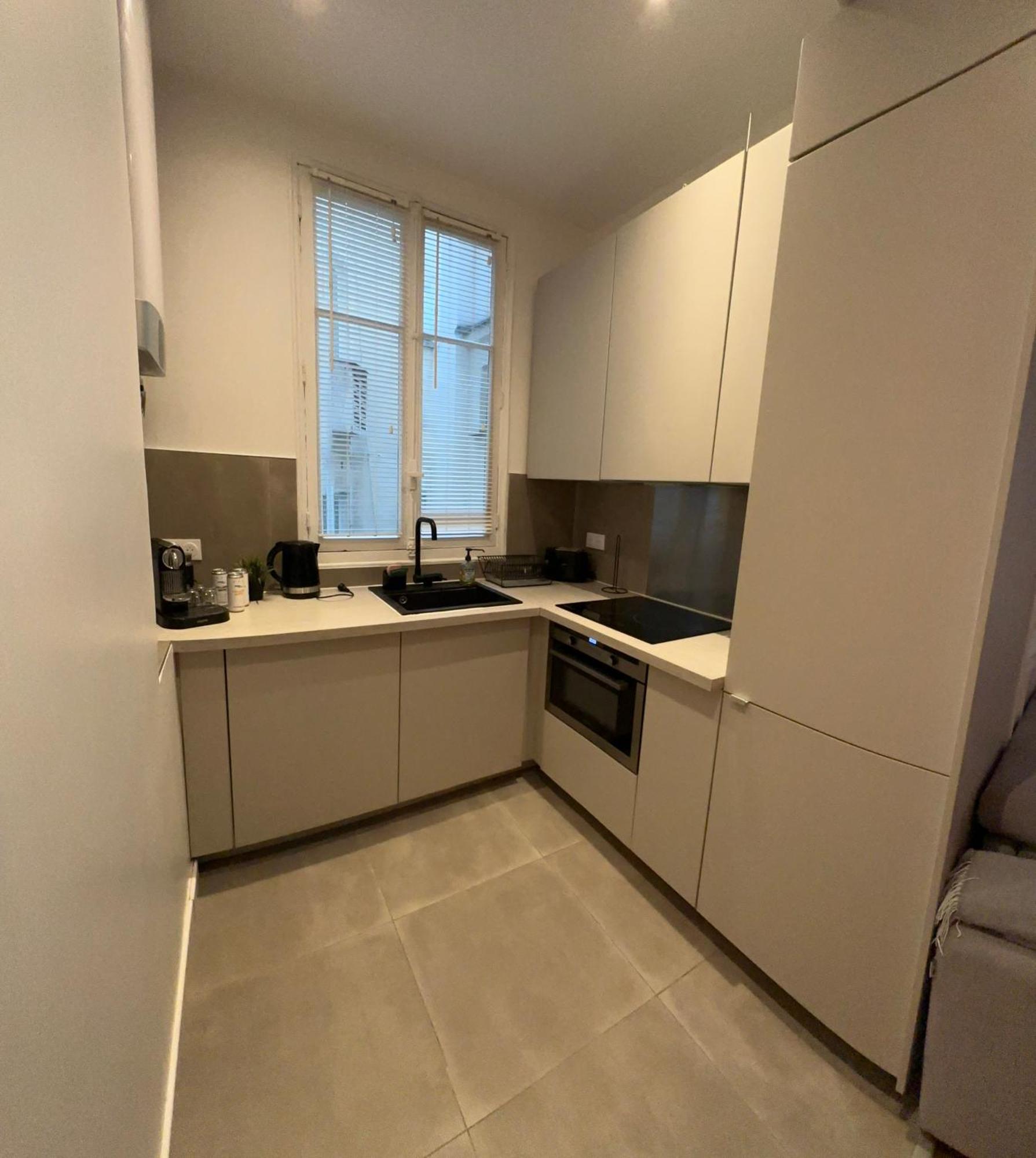 Prestige A Luxe, Calme Et Proche Tour Eiffel Et Champs-elysees