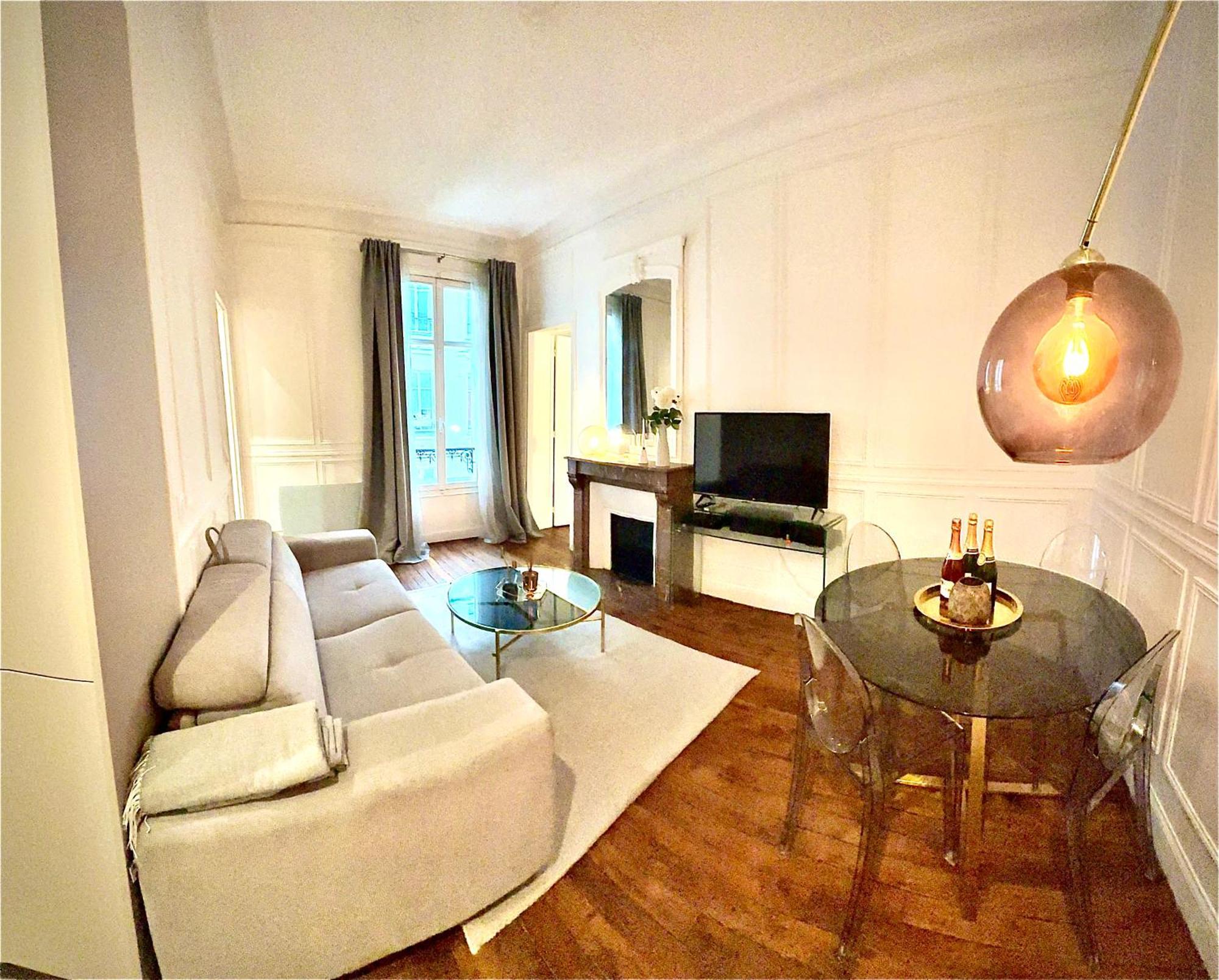 Prestige A Luxe, Calme Et Proche Tour Eiffel Et Champs-elysees Apartment *