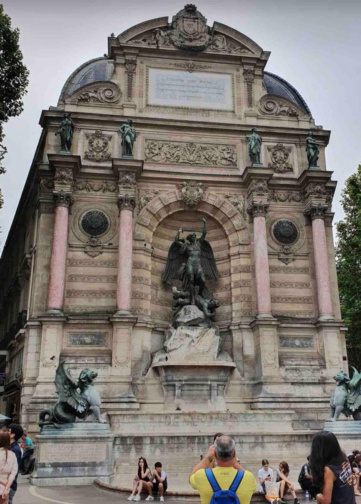 Haussmannien Saint Michel Notre Dame Parigi