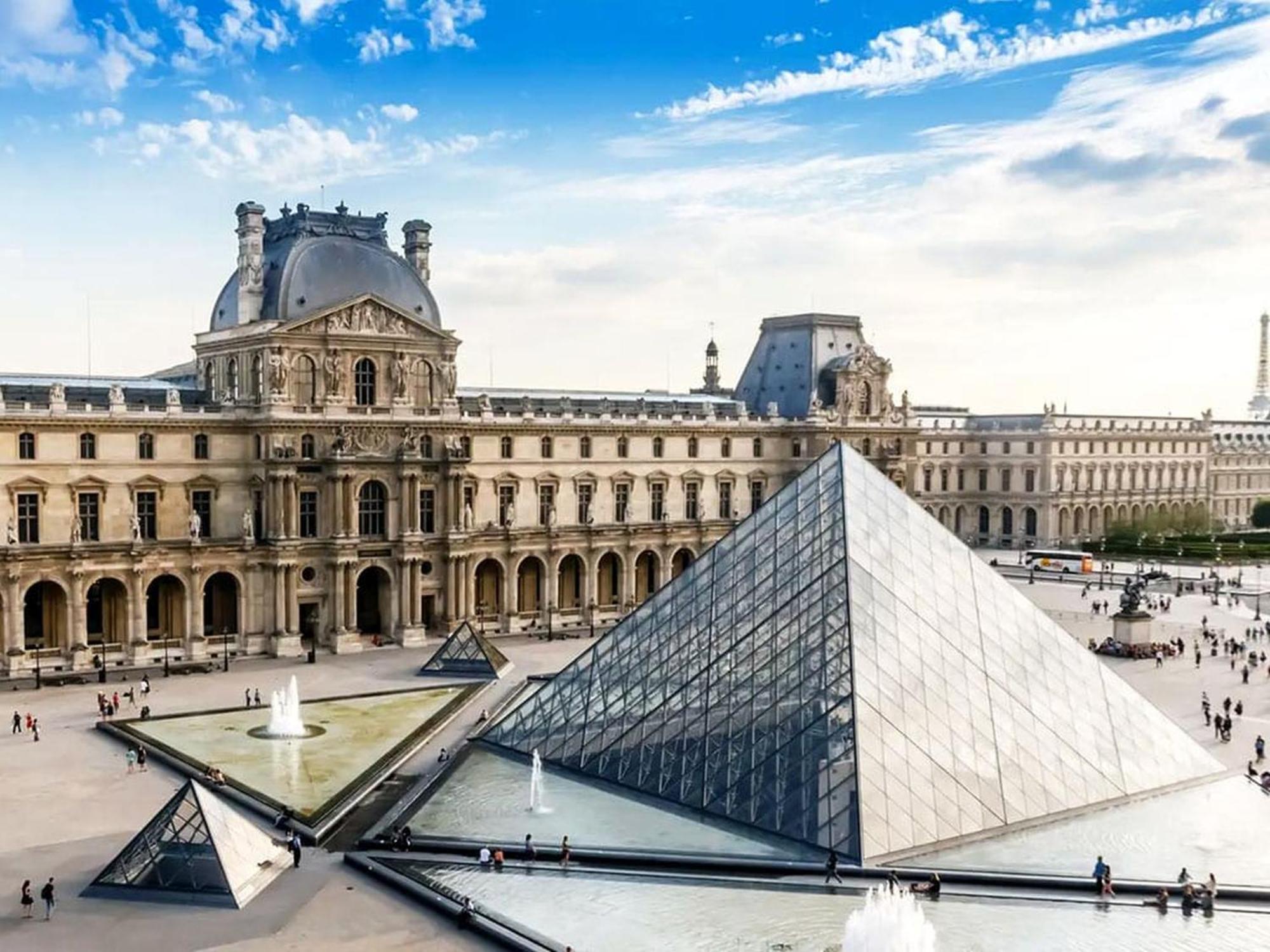17m2 St Germain Des Pres Paris