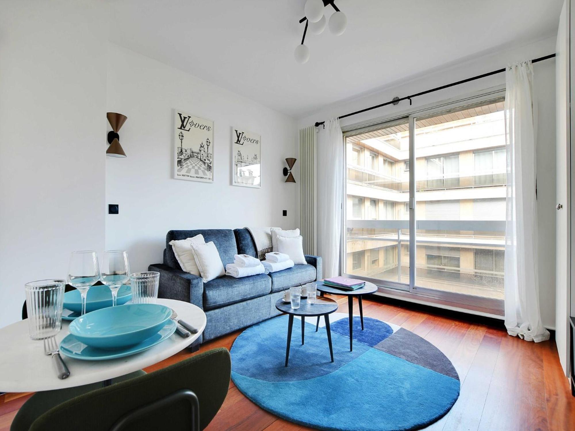 8e - Refait A Neuf - 4eme Etage Avec Ascenseur * Parigi