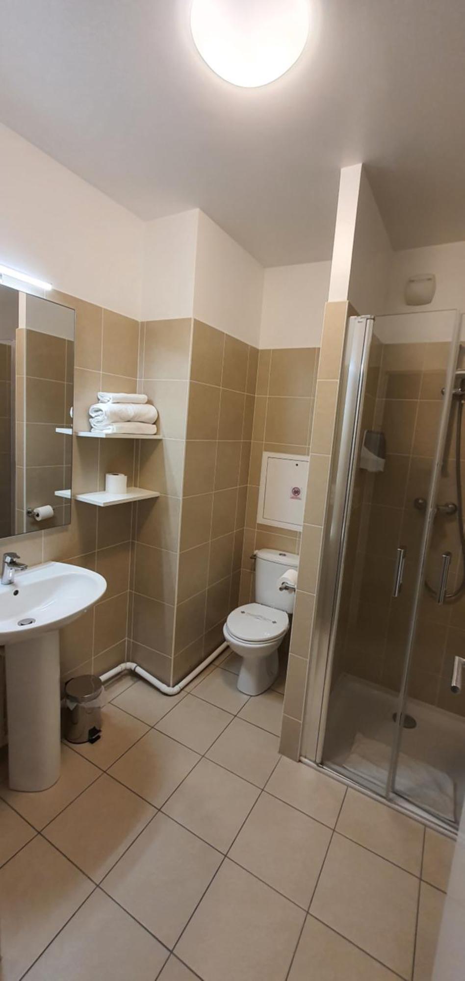 Maison Saint Charles - Association Habitat Et Humanisme Ile De France Hotel Parigi