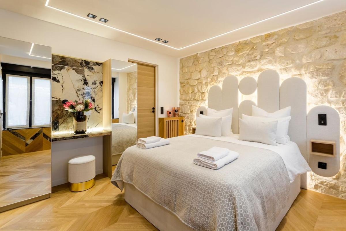 B1 Beautiful, Luxury Near Eiffel Tower Sleeps Ac Appartamento
