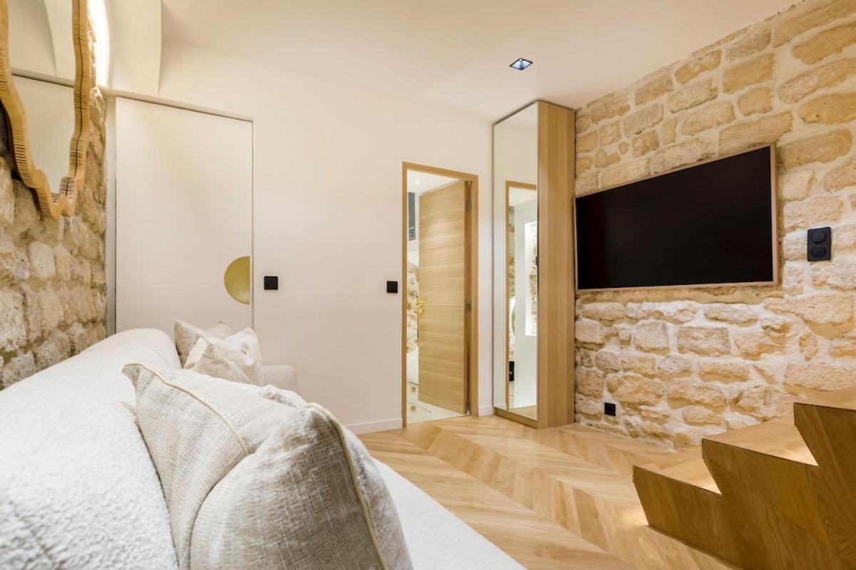 Appartamento B1 Beautiful, Luxury Near Eiffel Tower Sleeps Ac Parigi