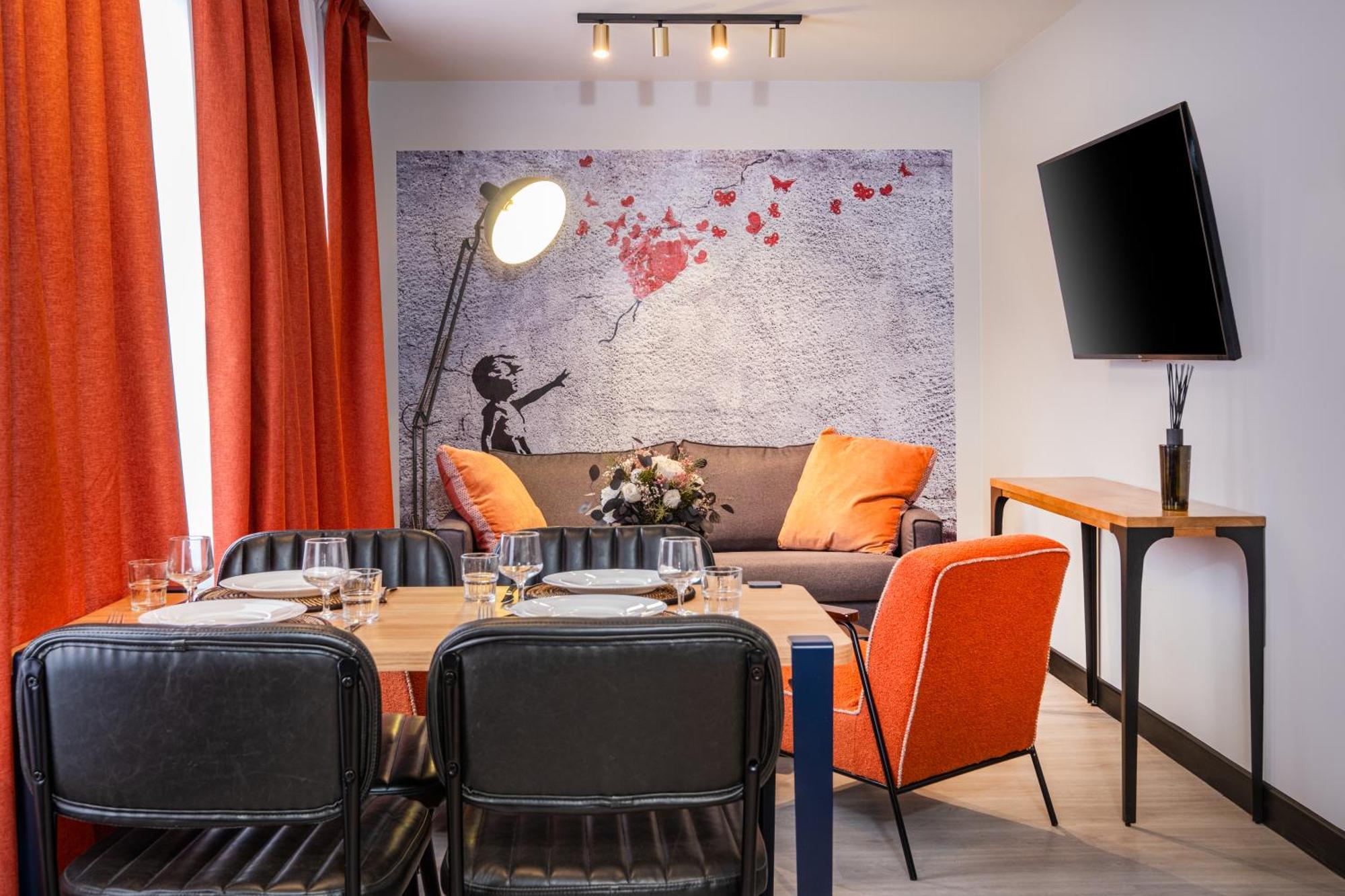 East Aparthotel