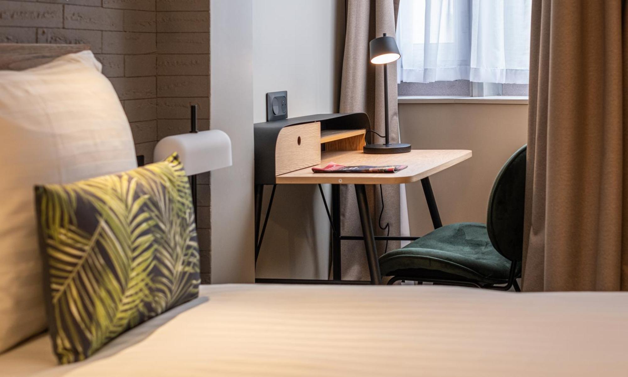 Aparthotel East