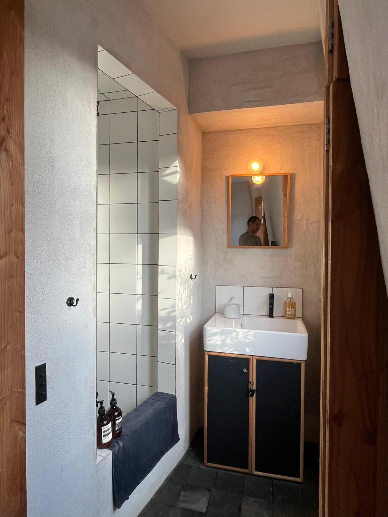 Famous Parisian Designer's Pied-a-terre In Le Marais Appartamento