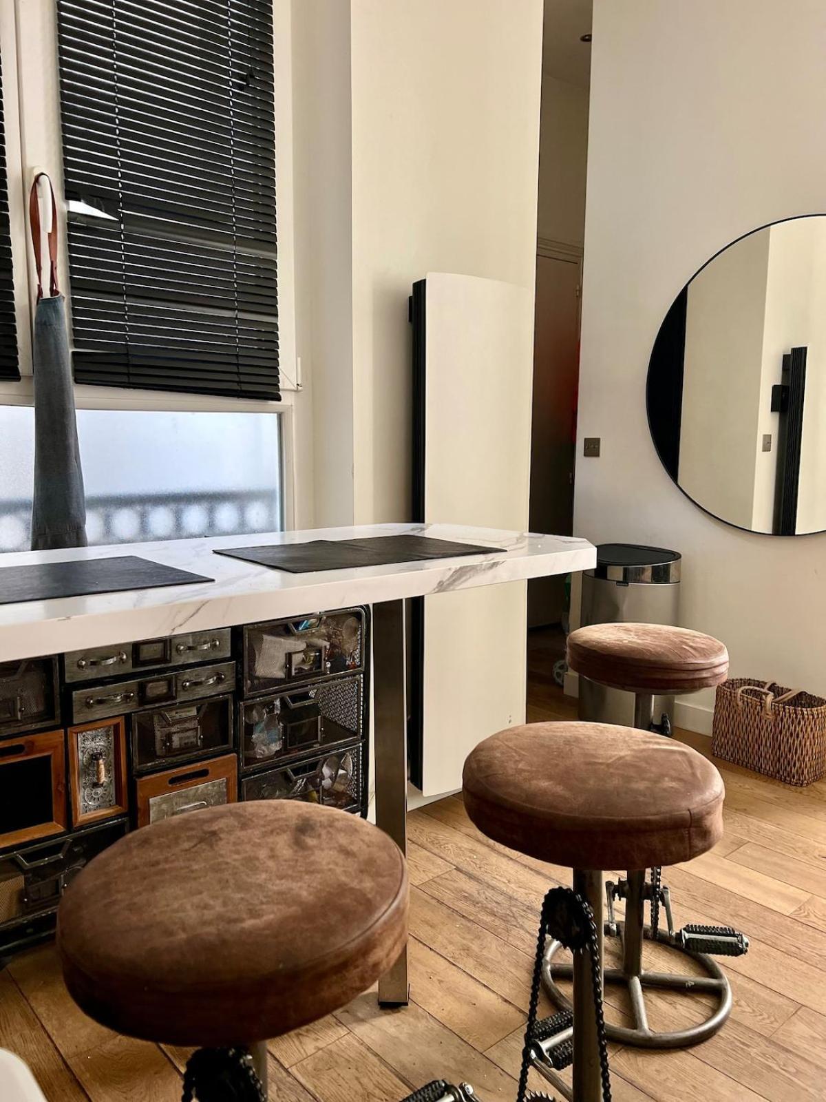 Appartamento Chic Near Louvre & Eiffel Tour *
