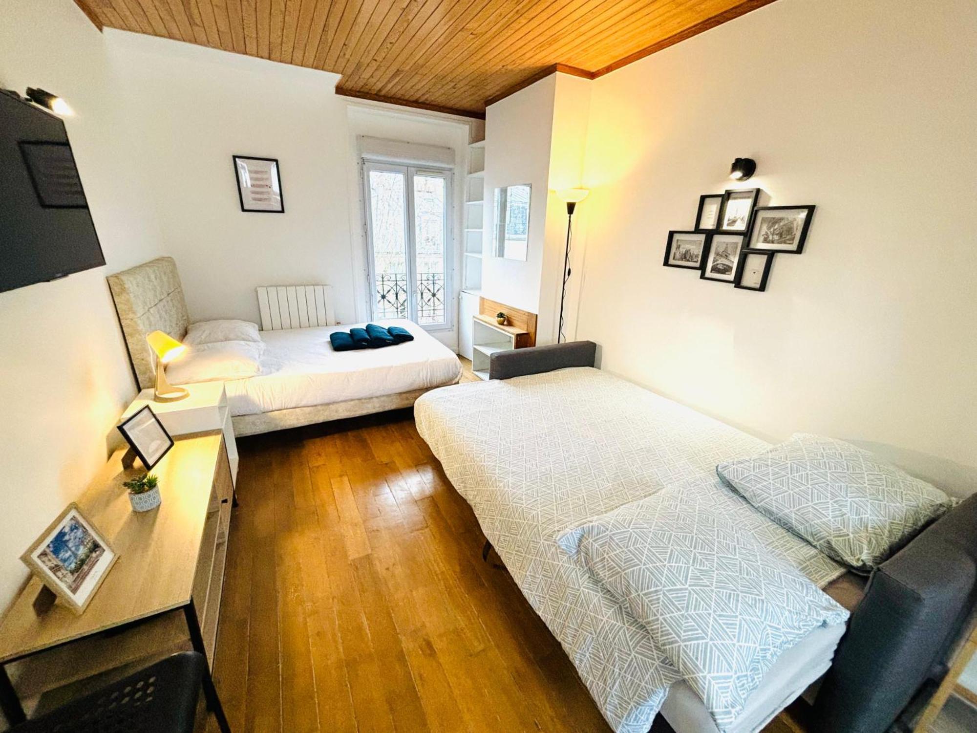 Porte De Saint Ouen Apartment