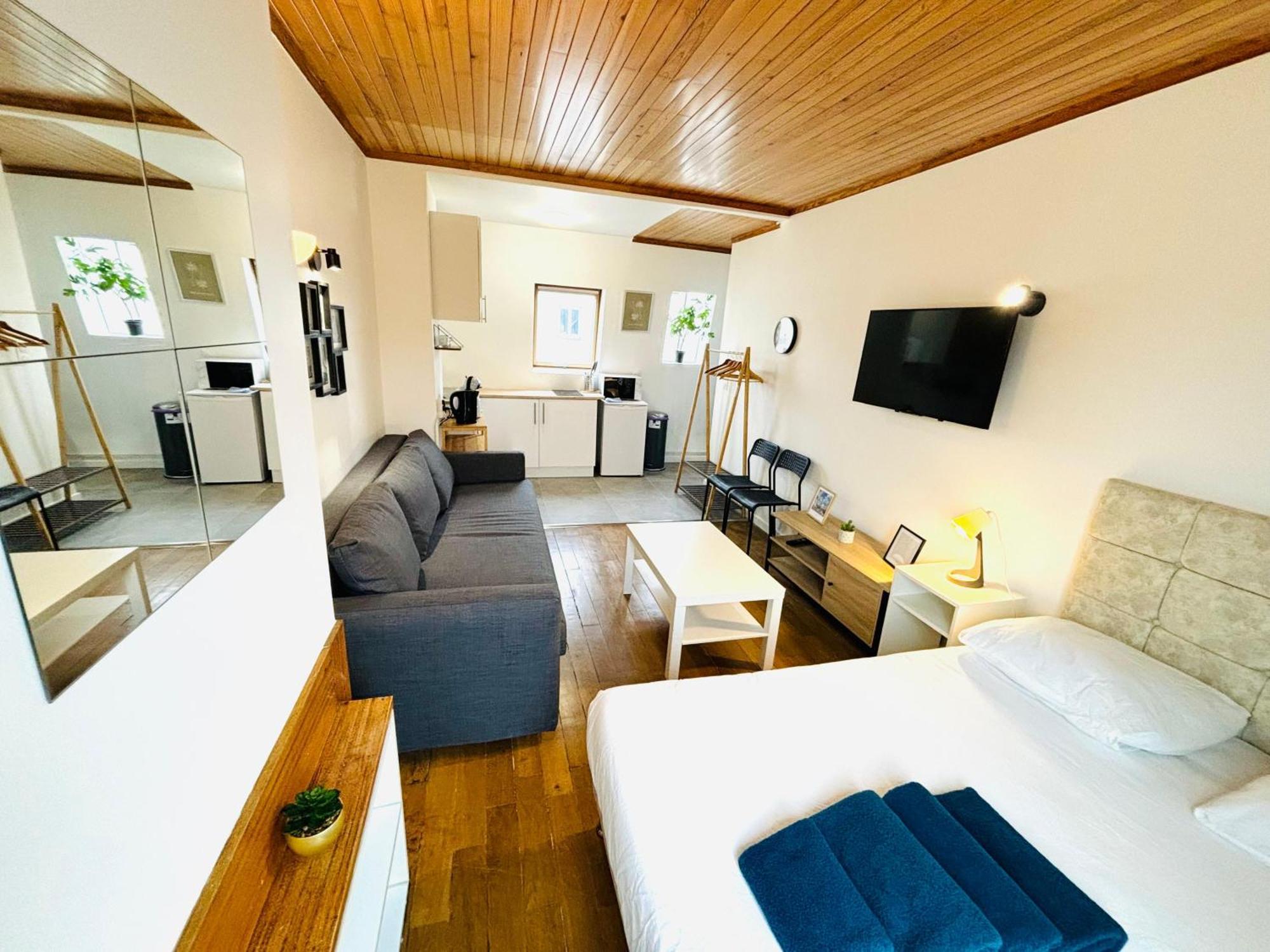 Porte De Saint Ouen Apartment *