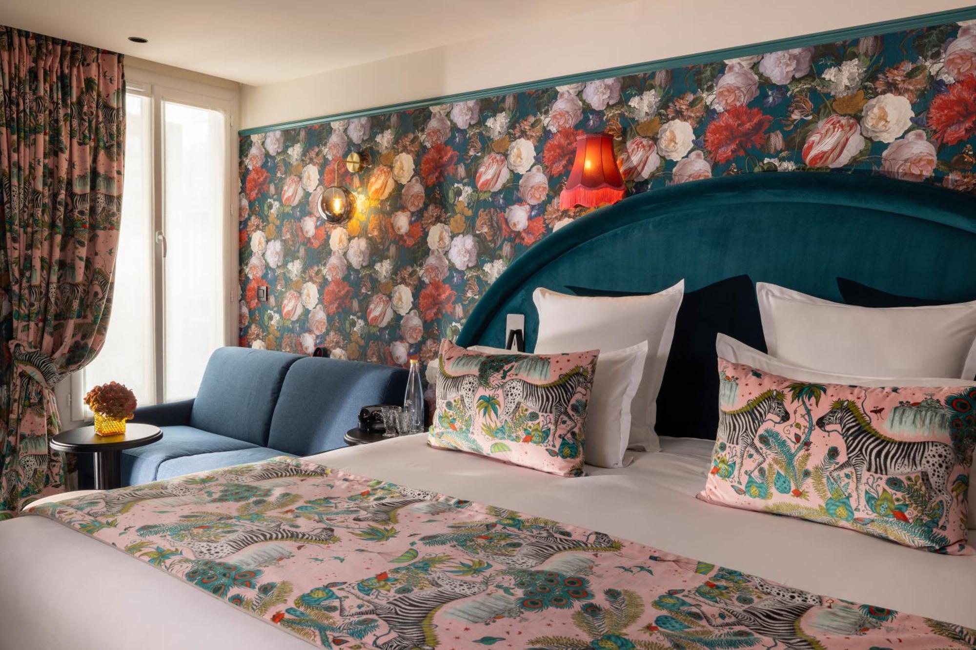 Hotel Ginette A La Folie & 4*