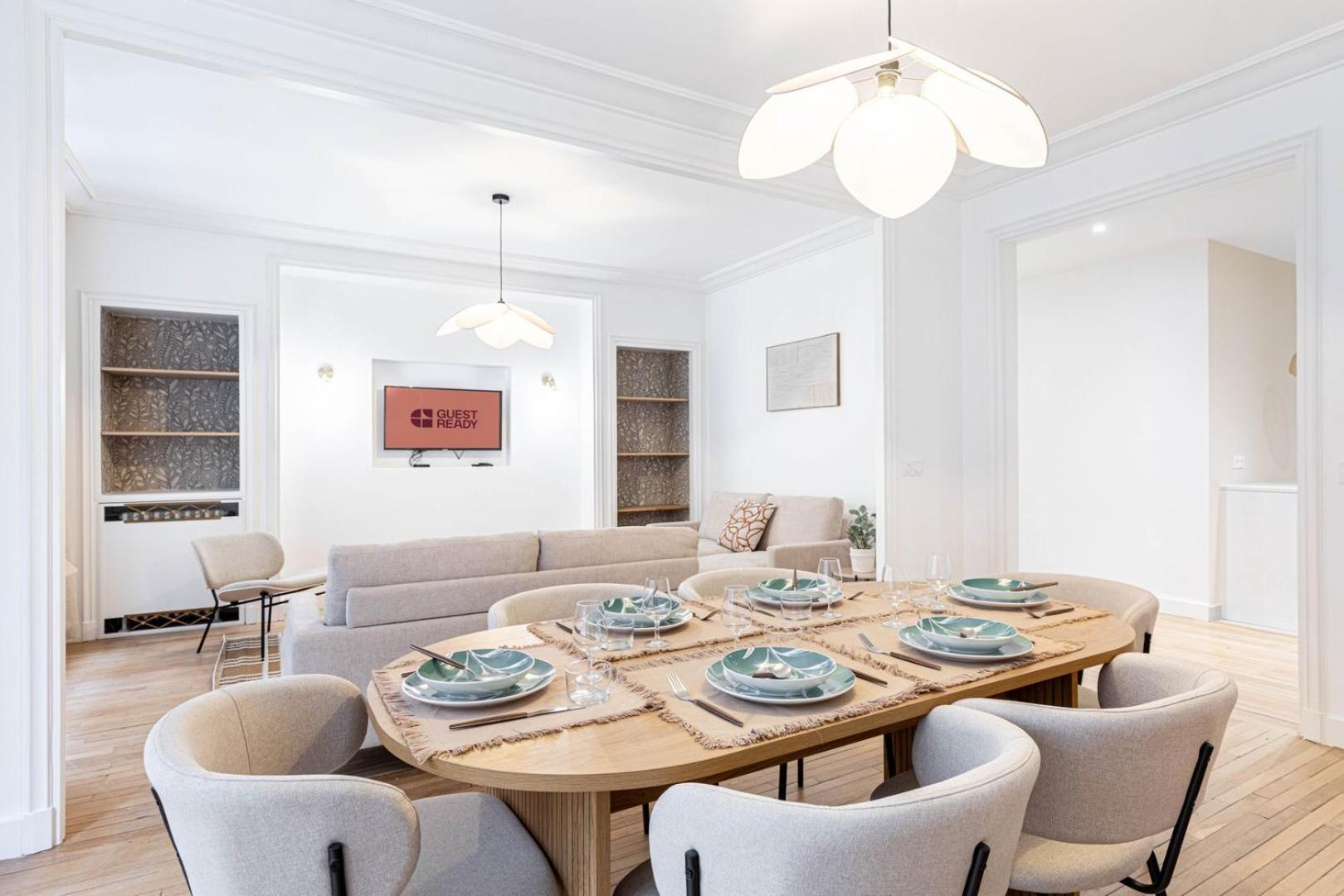 Guestready - Stylish Escape Near Attractions Paris