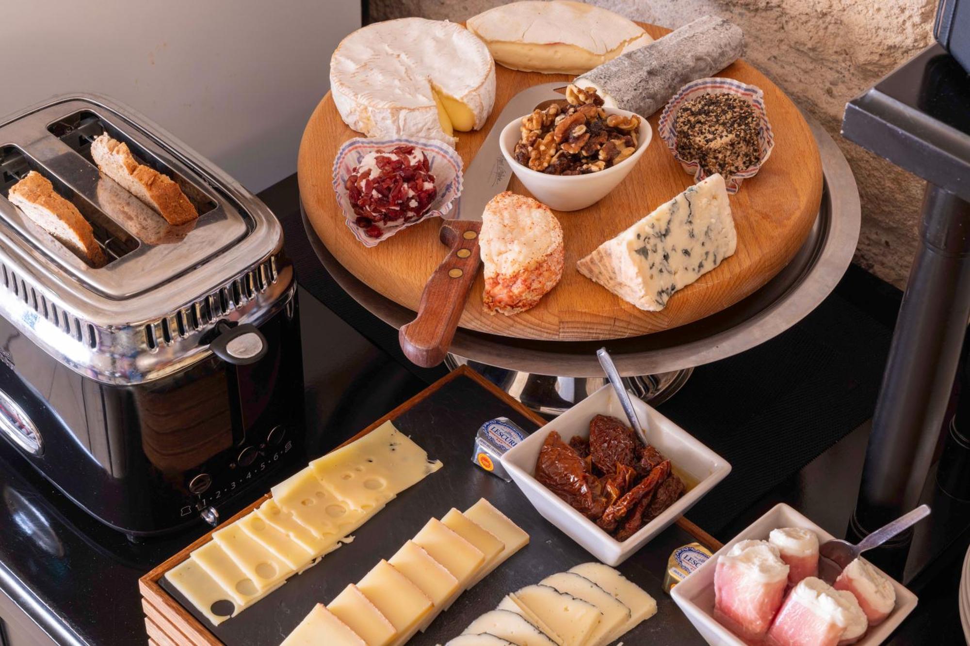 Hotel & Spa De Latour Maubourg 4*