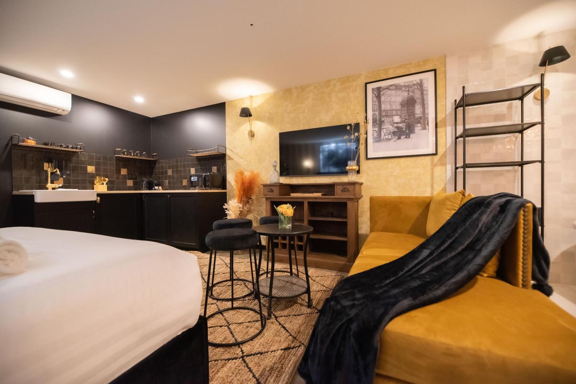 Apartment Monsieur Montmartre - Moulin Rouge