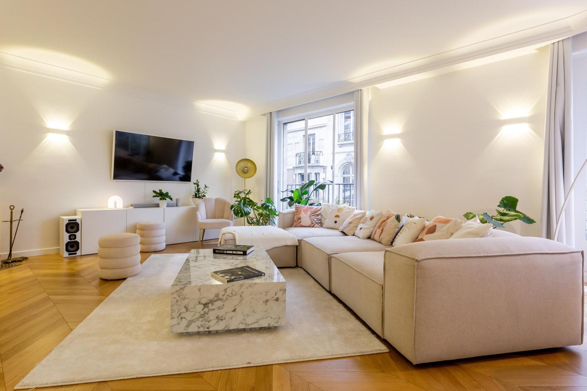 Appartamento Maison Josephine Stunning Champs-elysees 3 Bedrooms