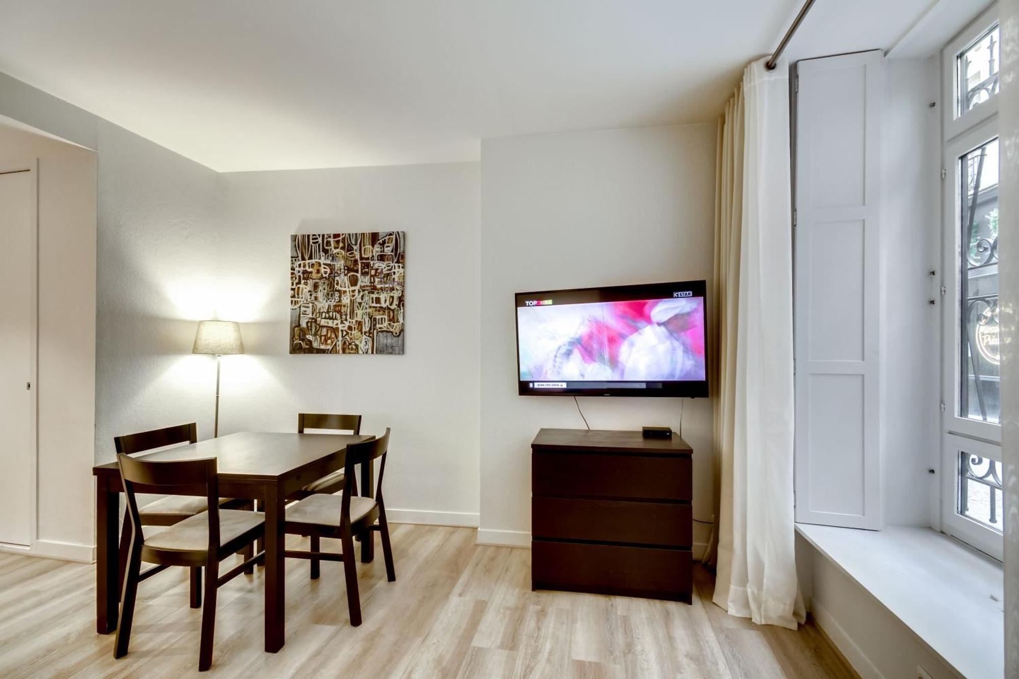 Appartamento For Work In Center Parigi