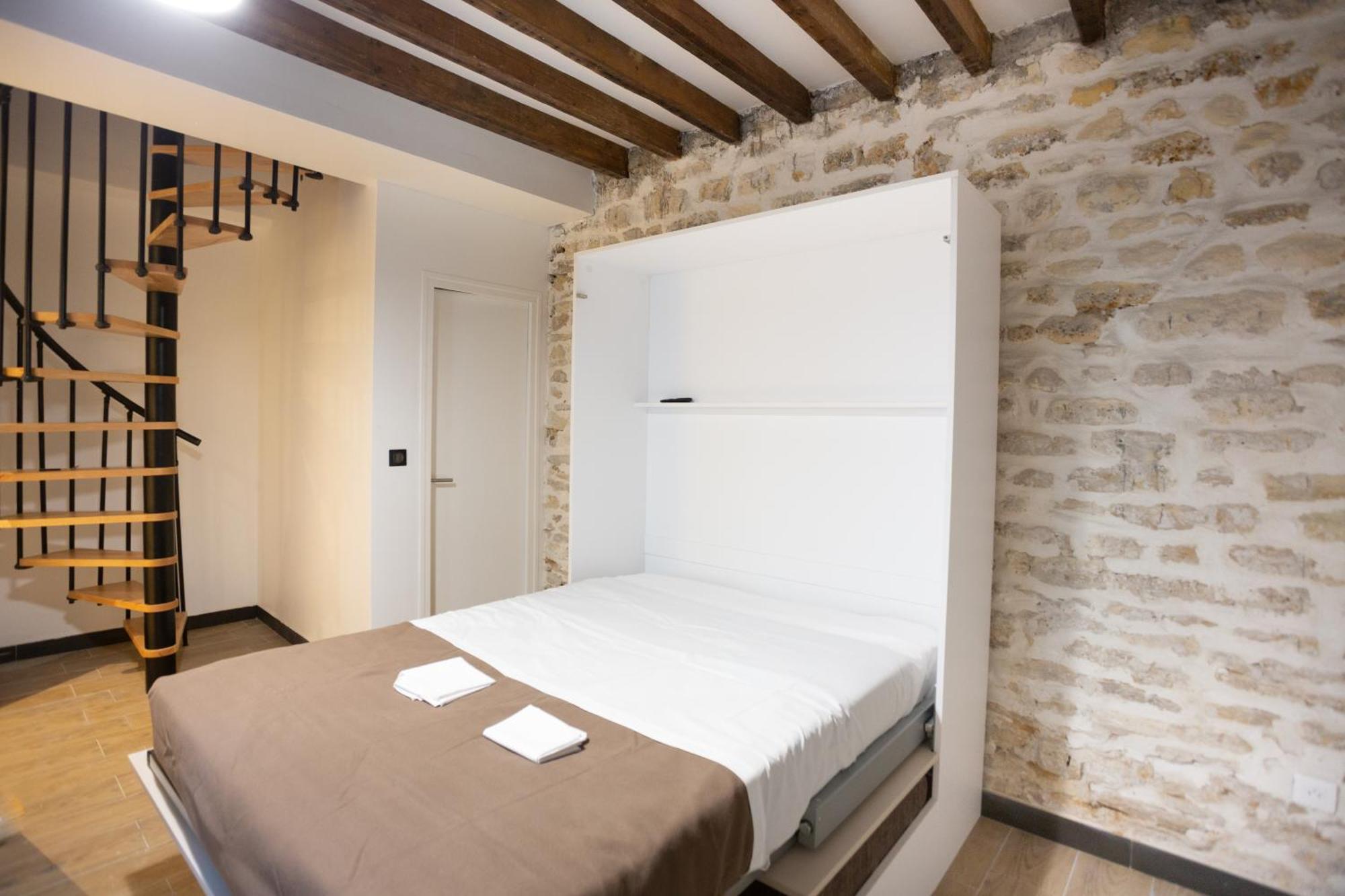 Hotel Leonard De Vinci Ii