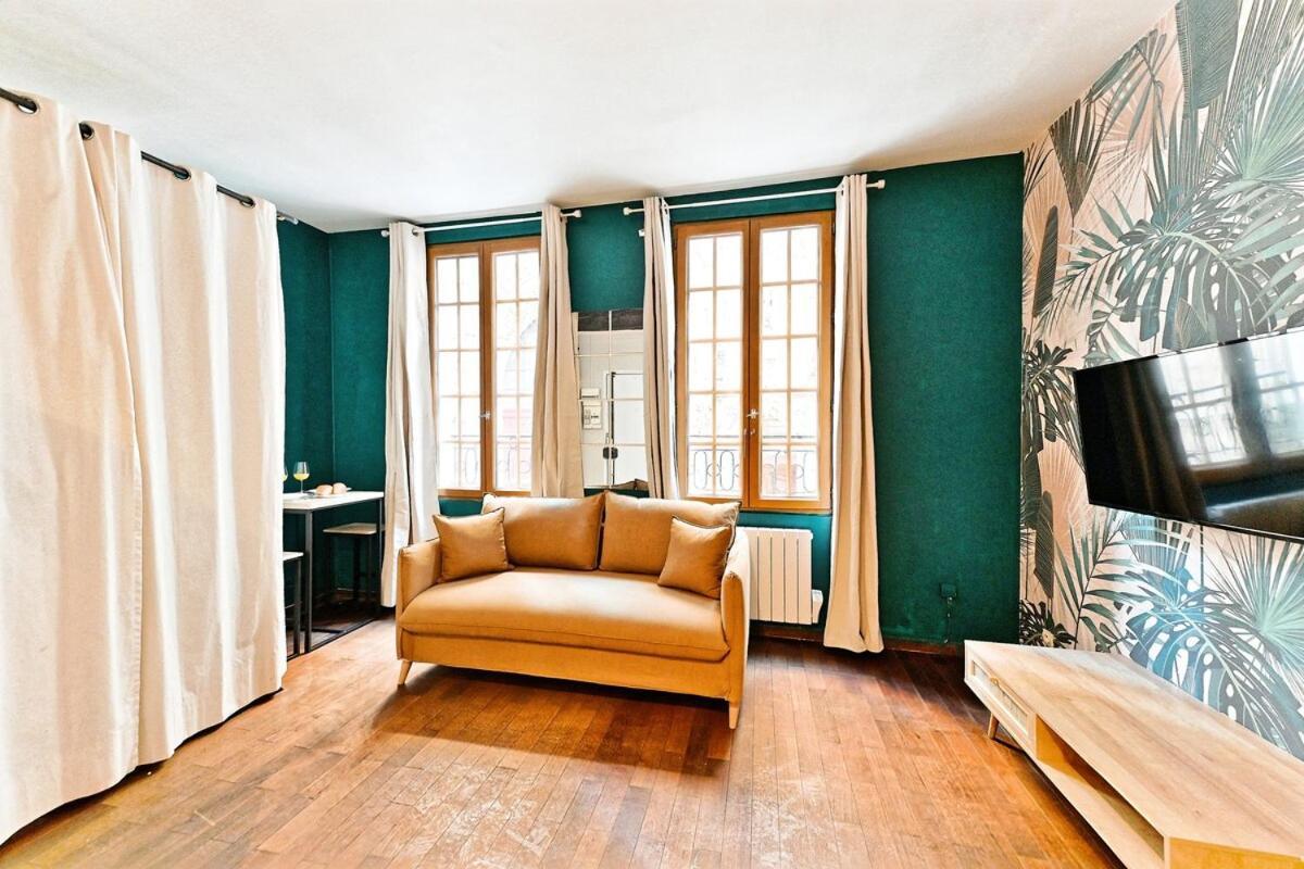 Cozy In The Beautiful Marais * Parigi