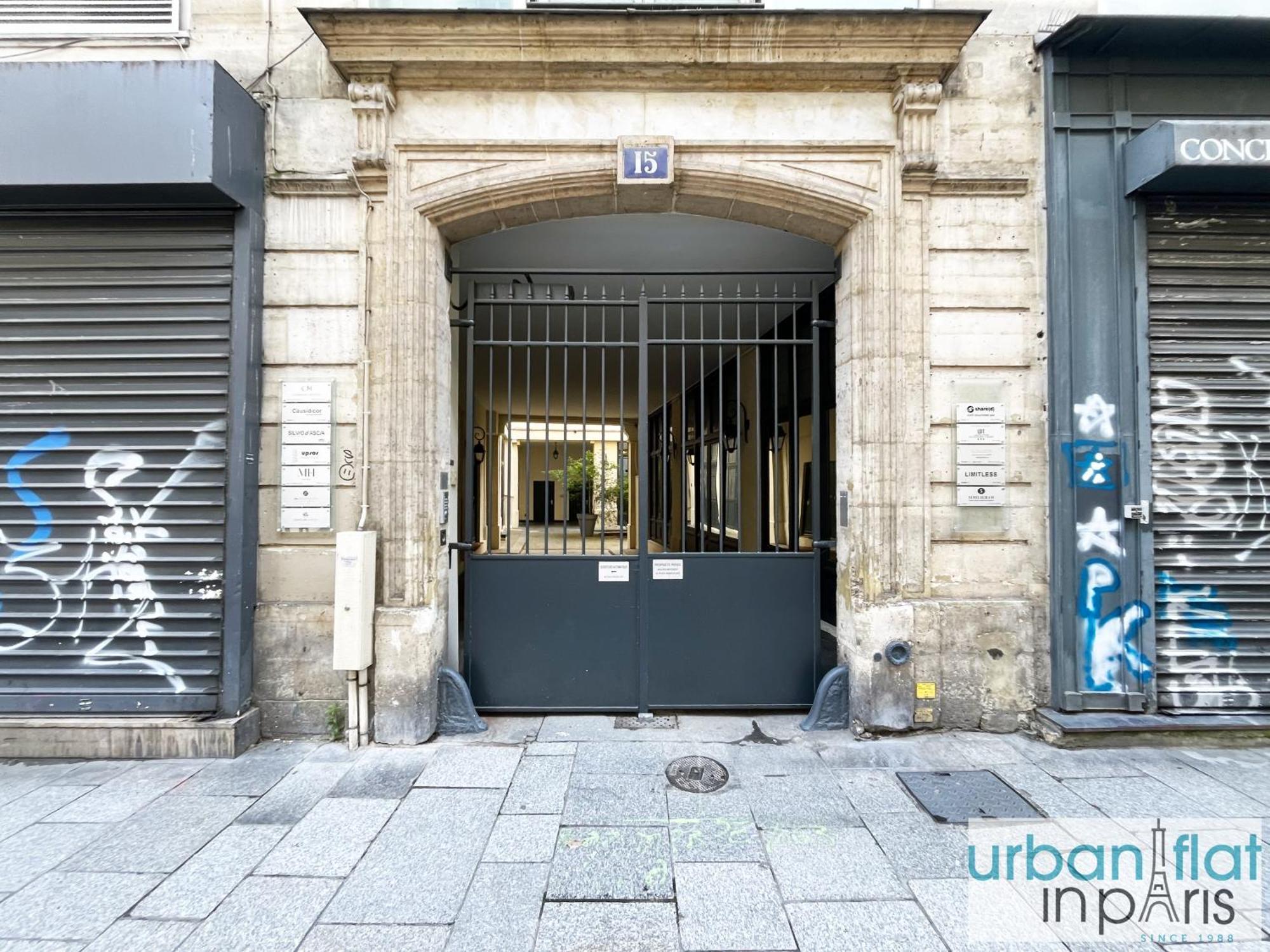 05 - Parisian Design Loft Apartment Paris