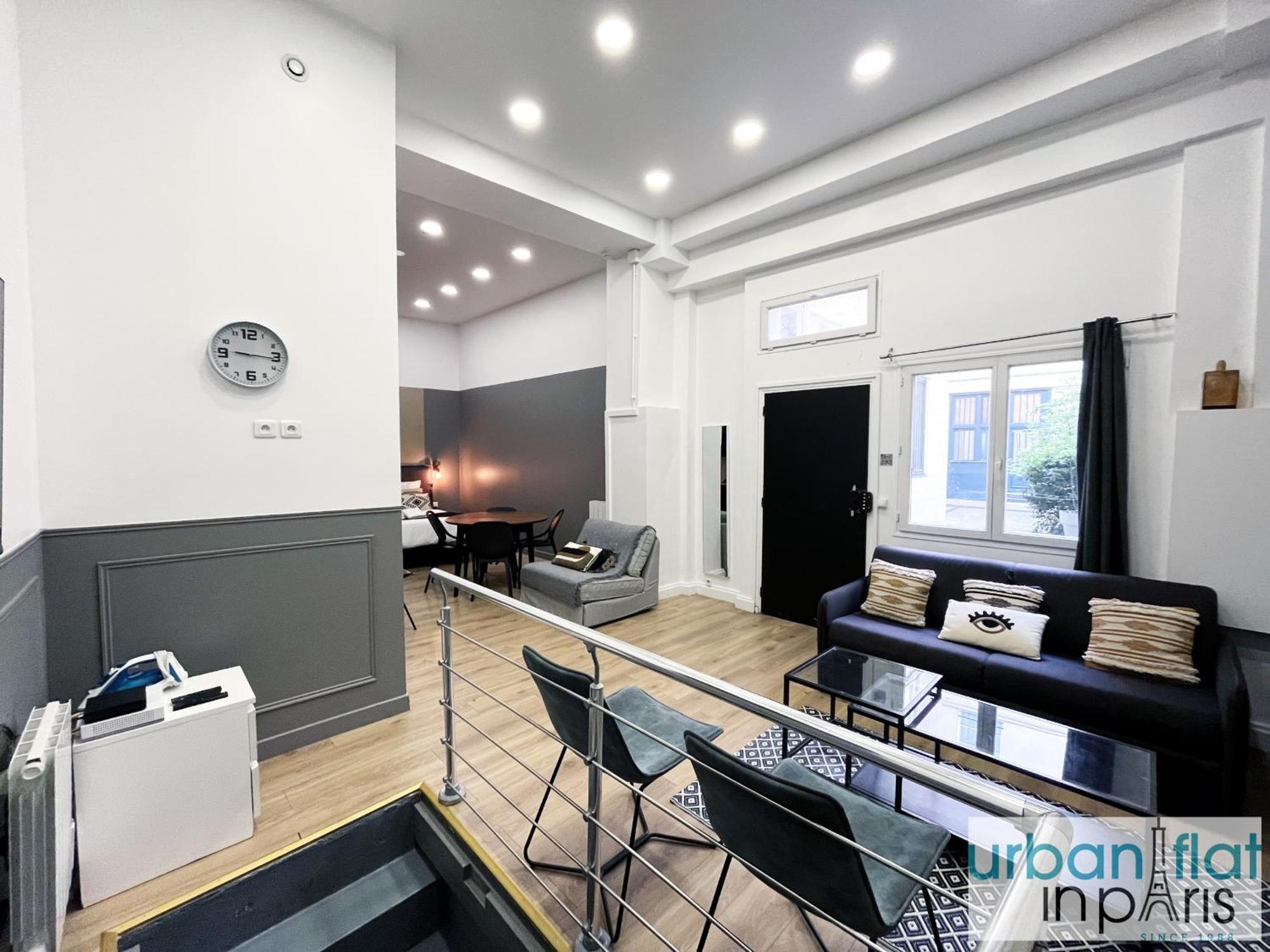 Apartment 05 - Parisian Design Loft *