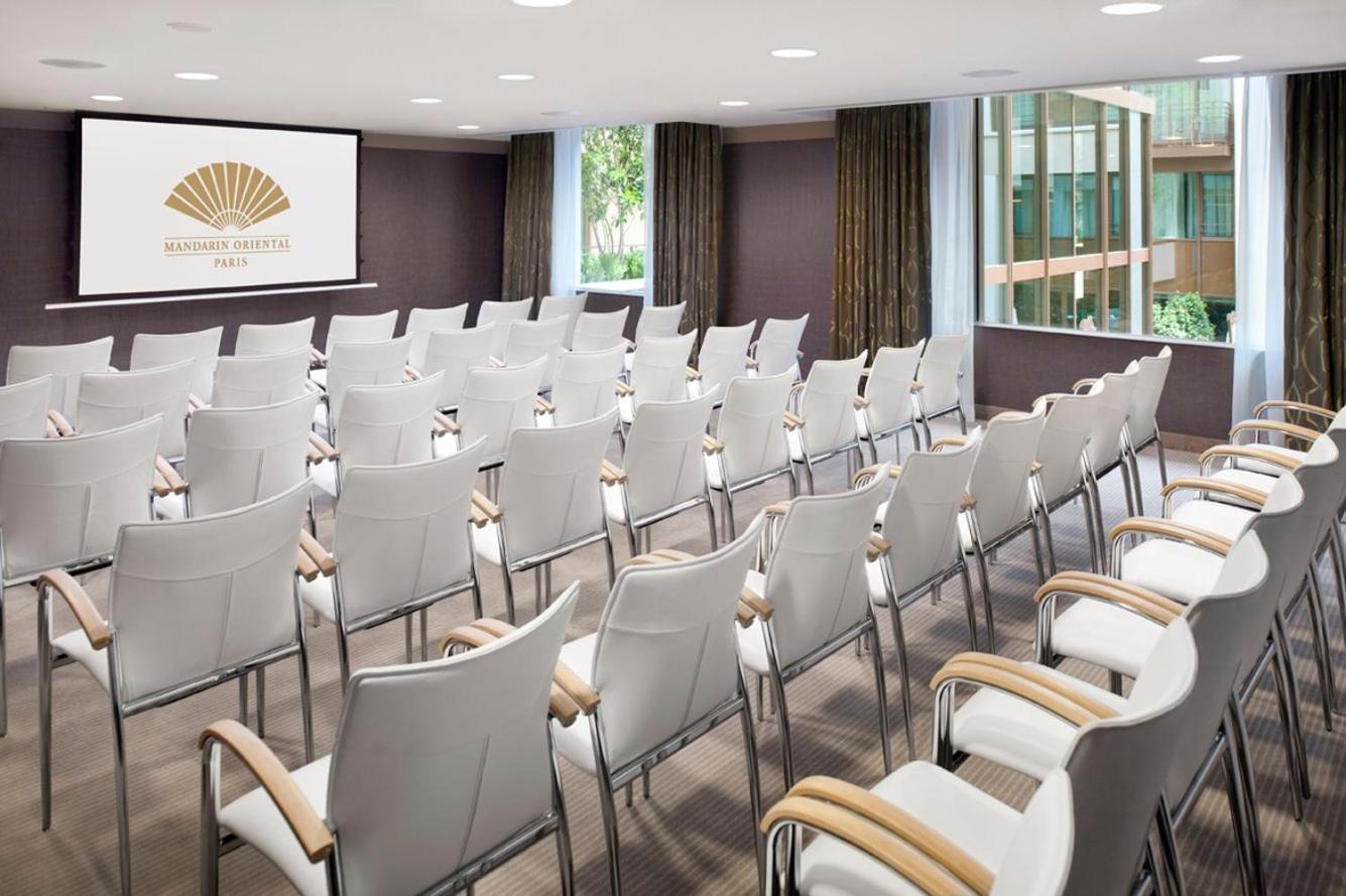 Mandarin Oriental, Hotel