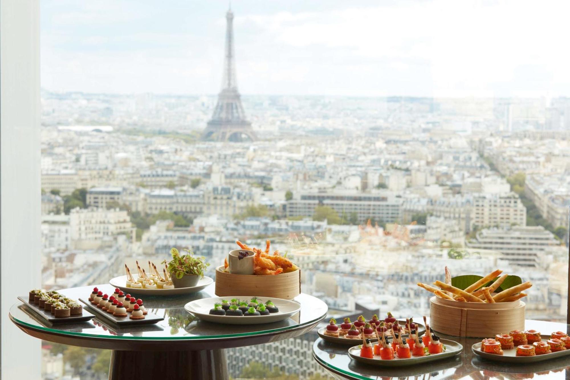 Hyatt Regency Etoile Hotel
