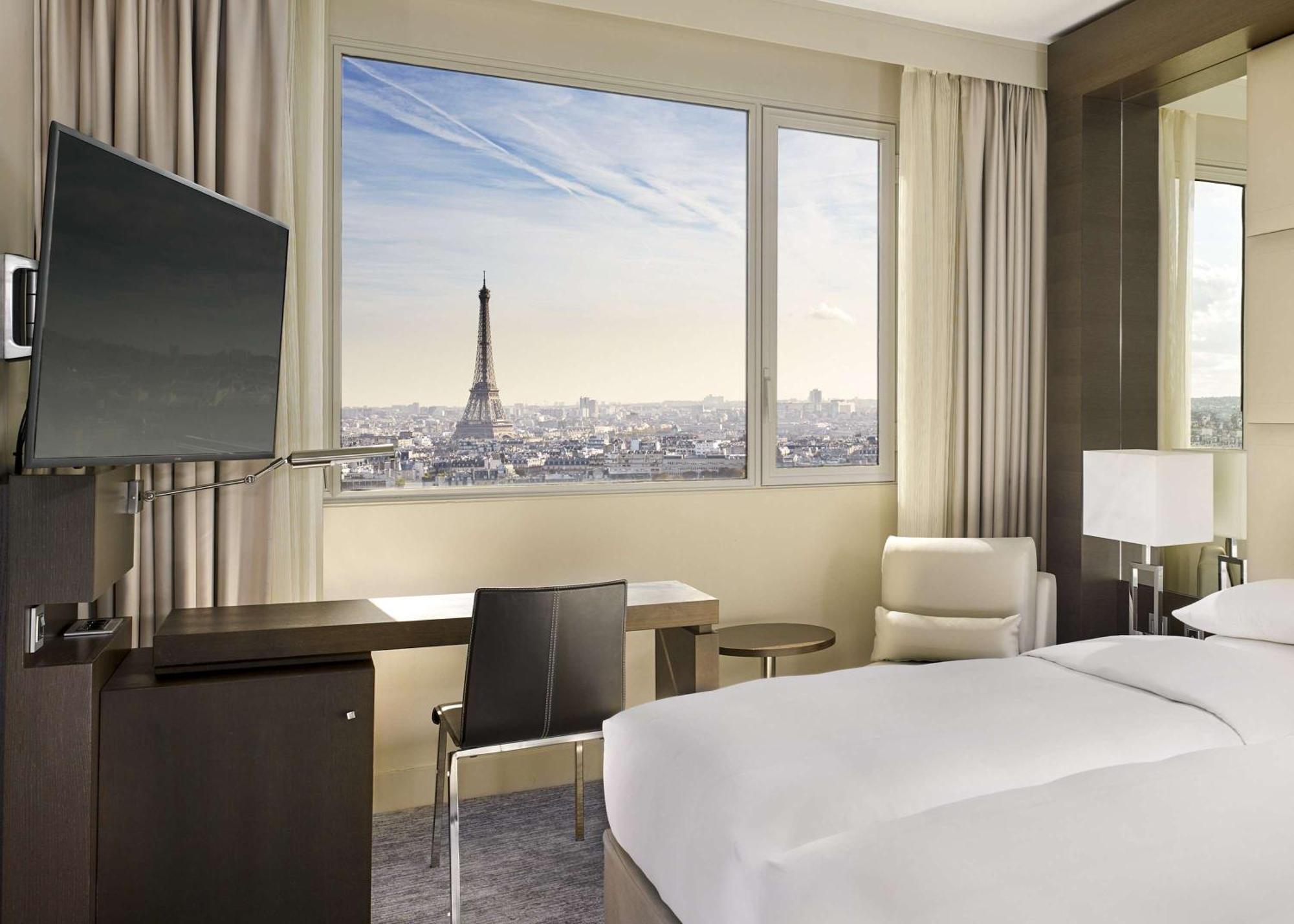 Hyatt Regency Etoile 4* Paris