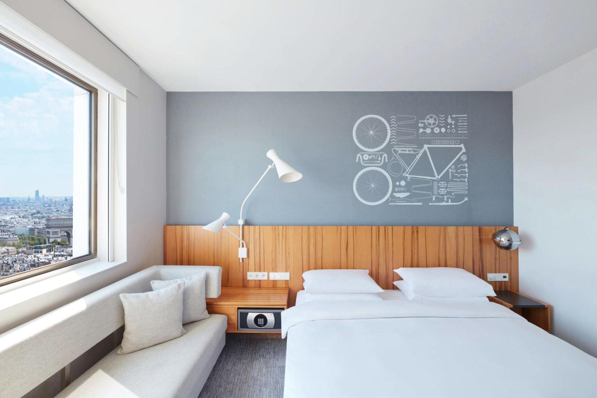 Hyatt Regency Etoile