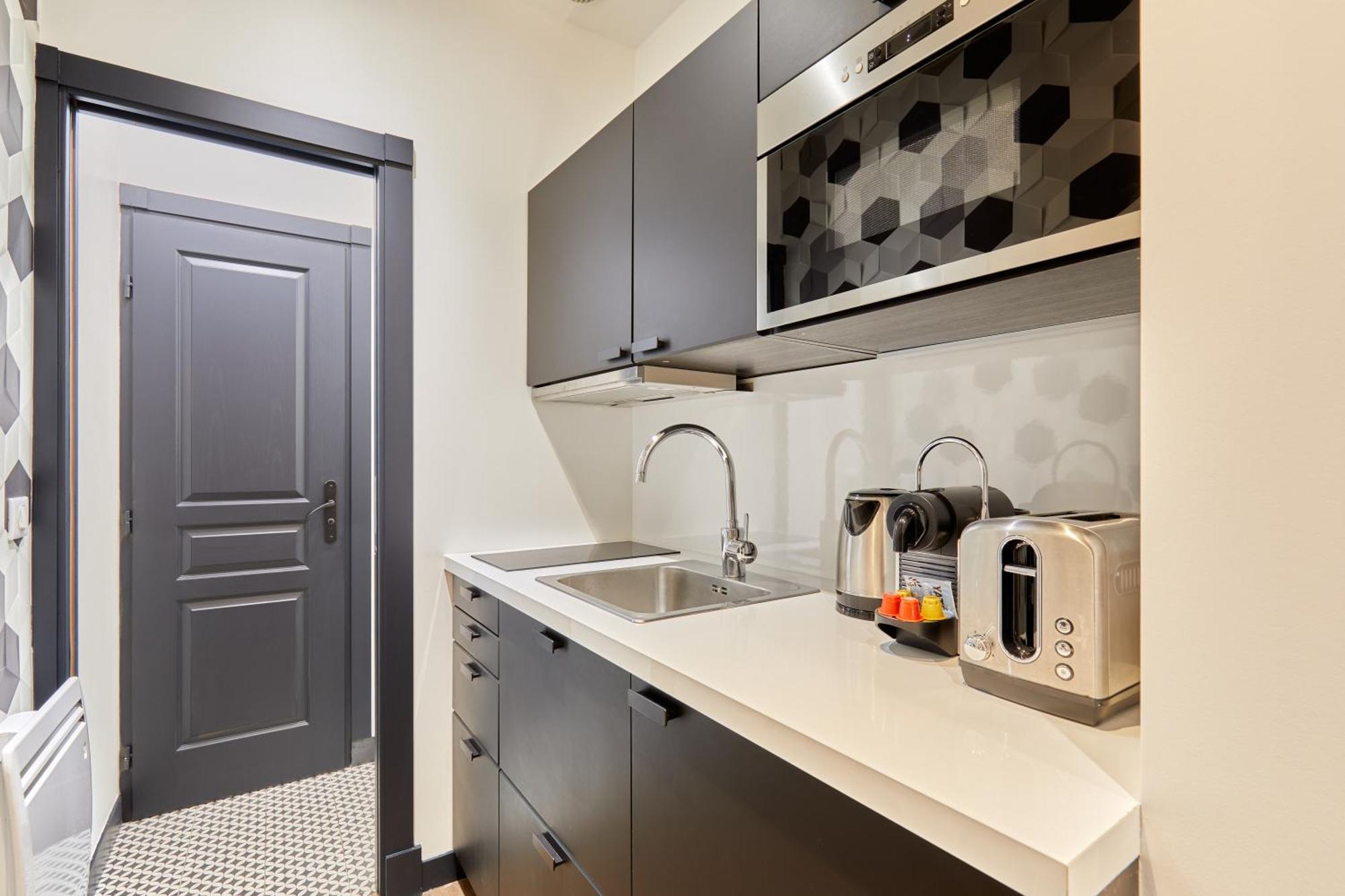 Appartamento Rent A - Alma Parigi