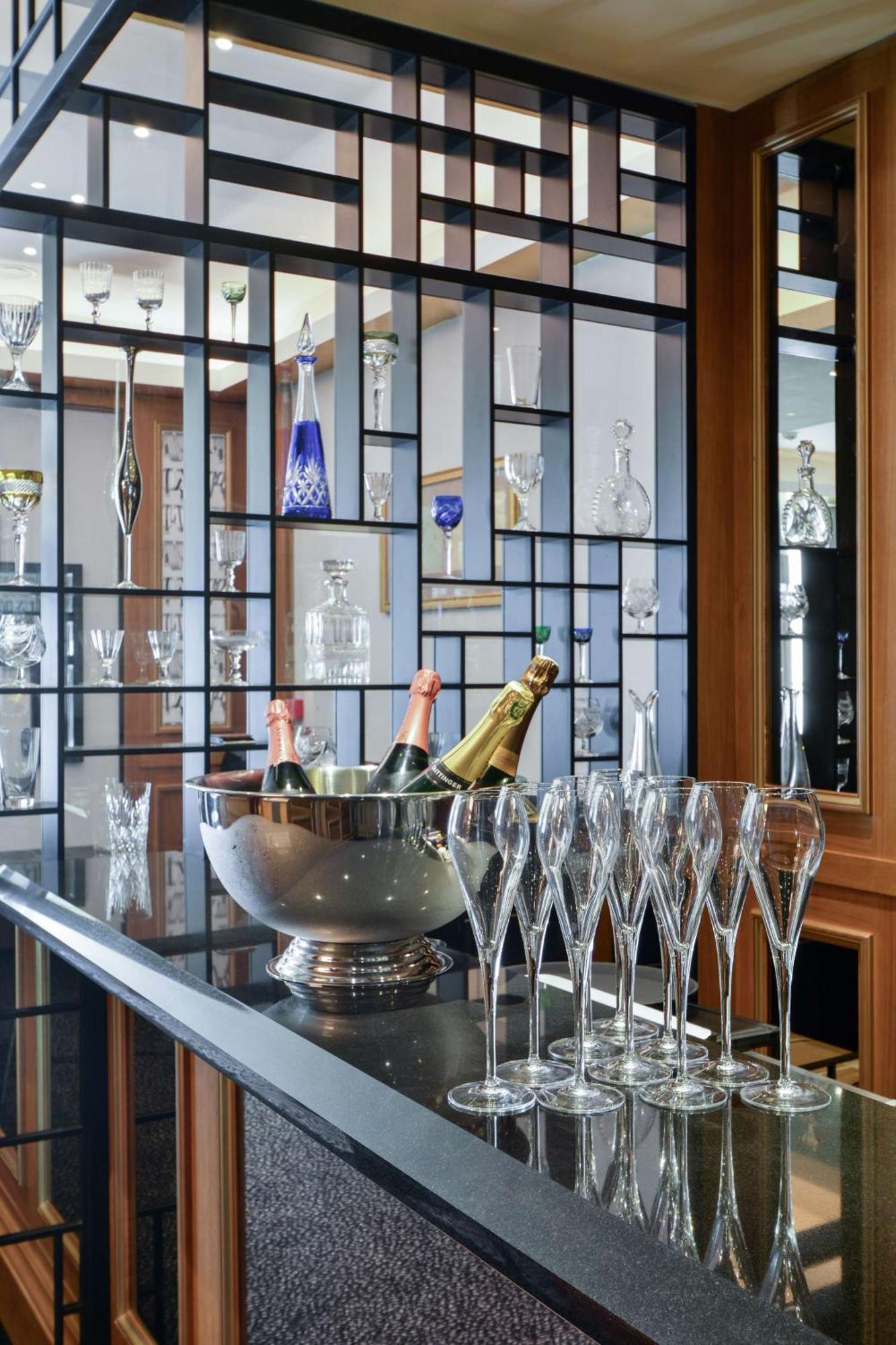 Hotel Maison Astor Paris, Curio Collection By Hilton