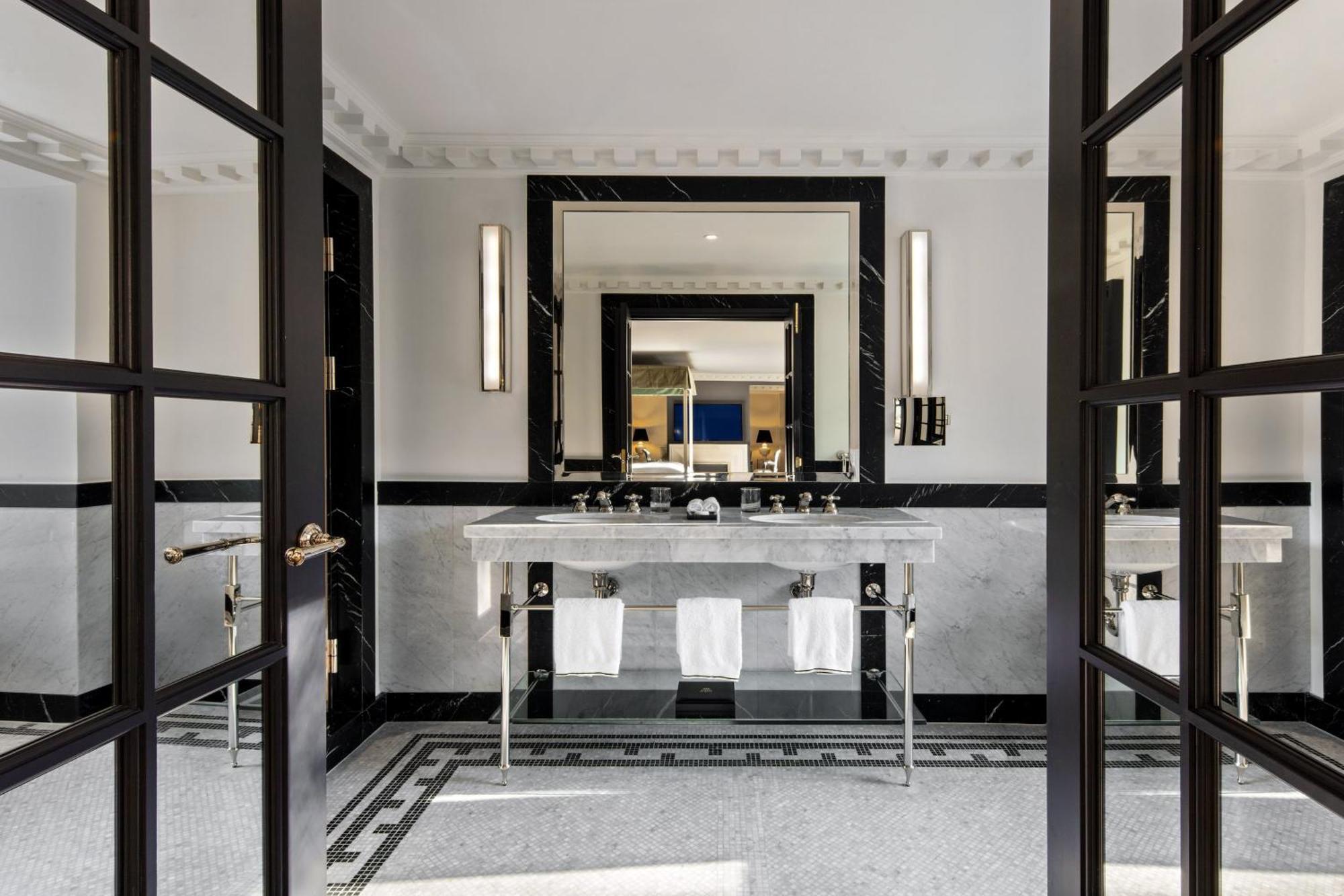 De Berri Champs-elysees, A Luxury Collection