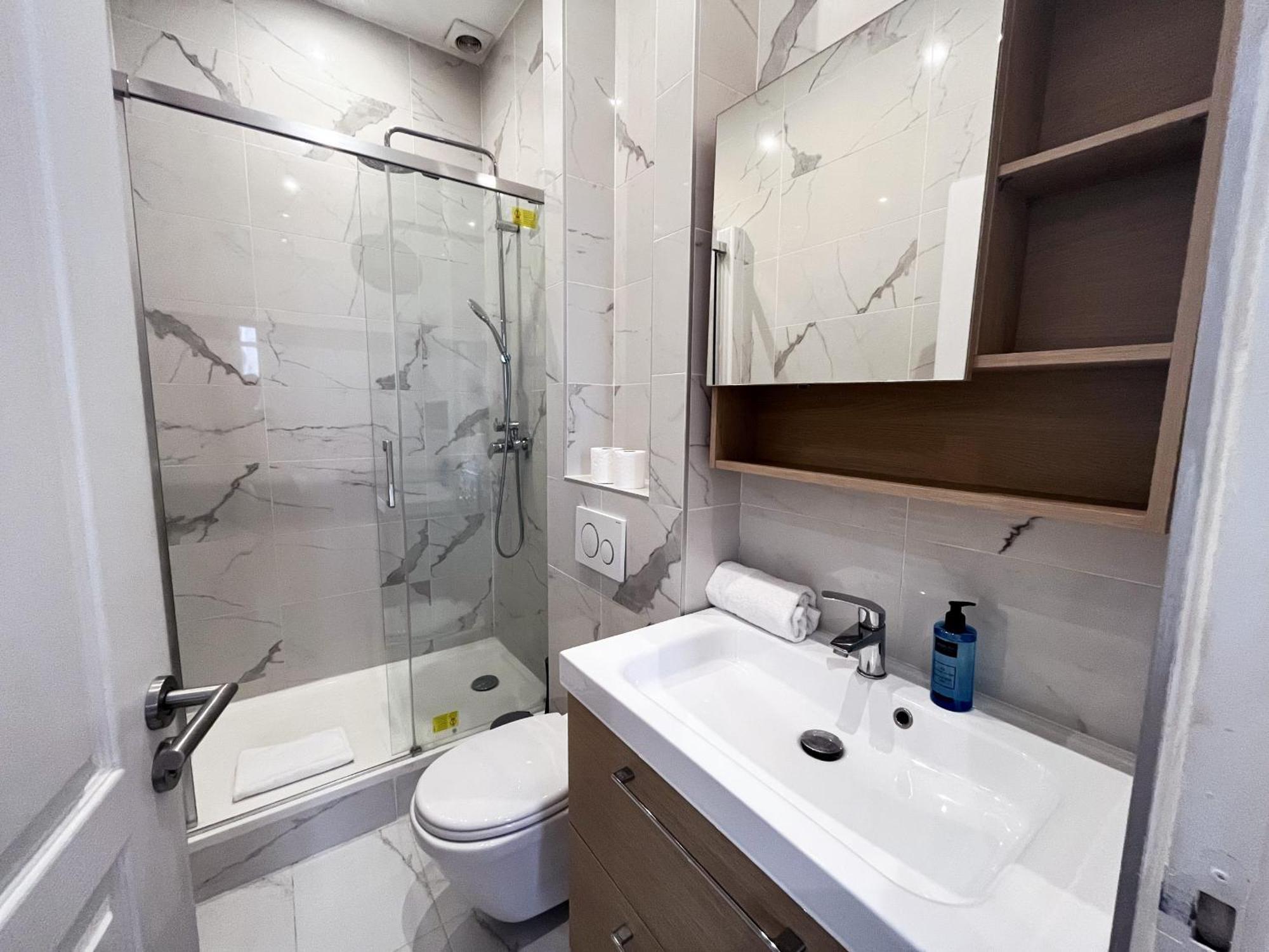 Urban Flat 64 - Luxury Flat Mermoz - Champs Elysees Appartamento *
