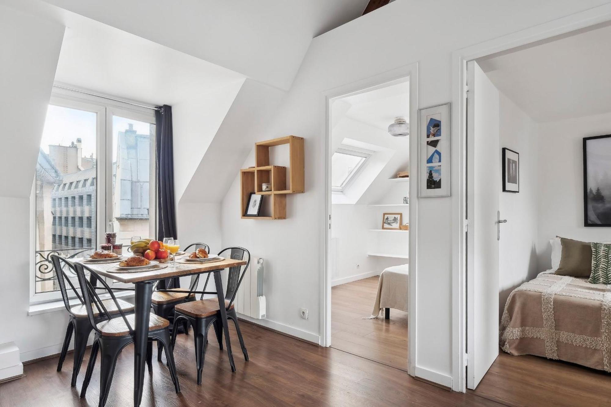 Appartamento Bnbnova - Latin Quarter & St-andre Des Arts - 3br *