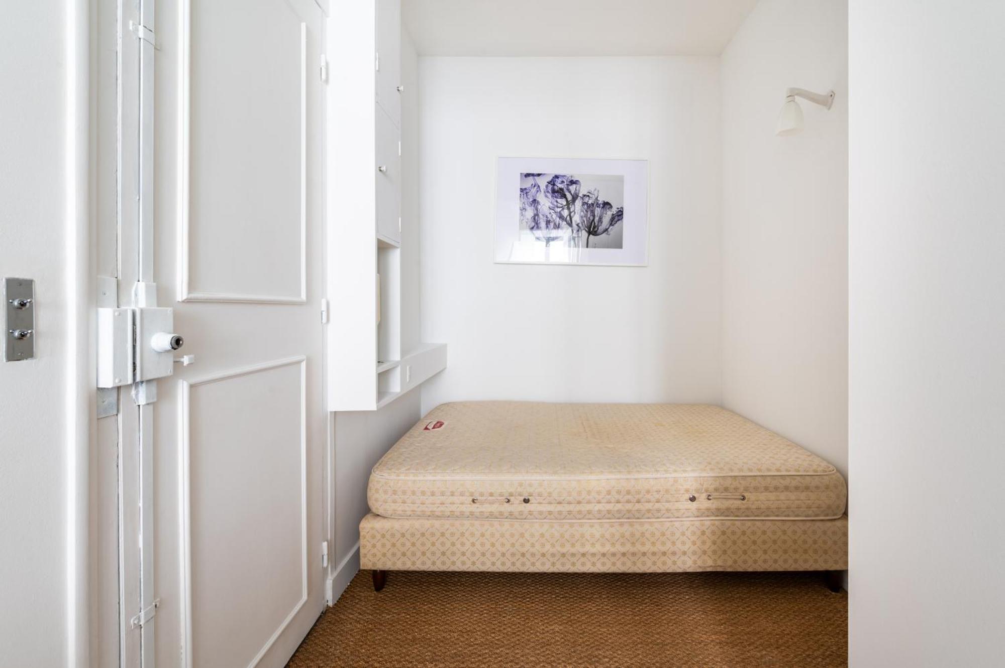 New-york Inspired 1bd Champs-elysees