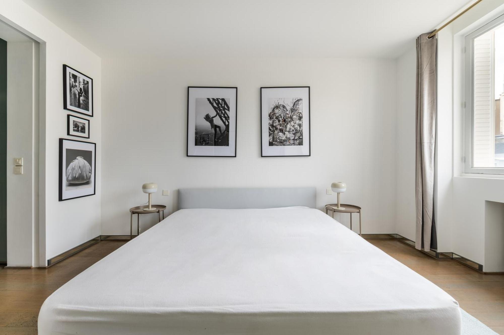 Apartment New-york Inspired 1bd Champs-elysees Paris