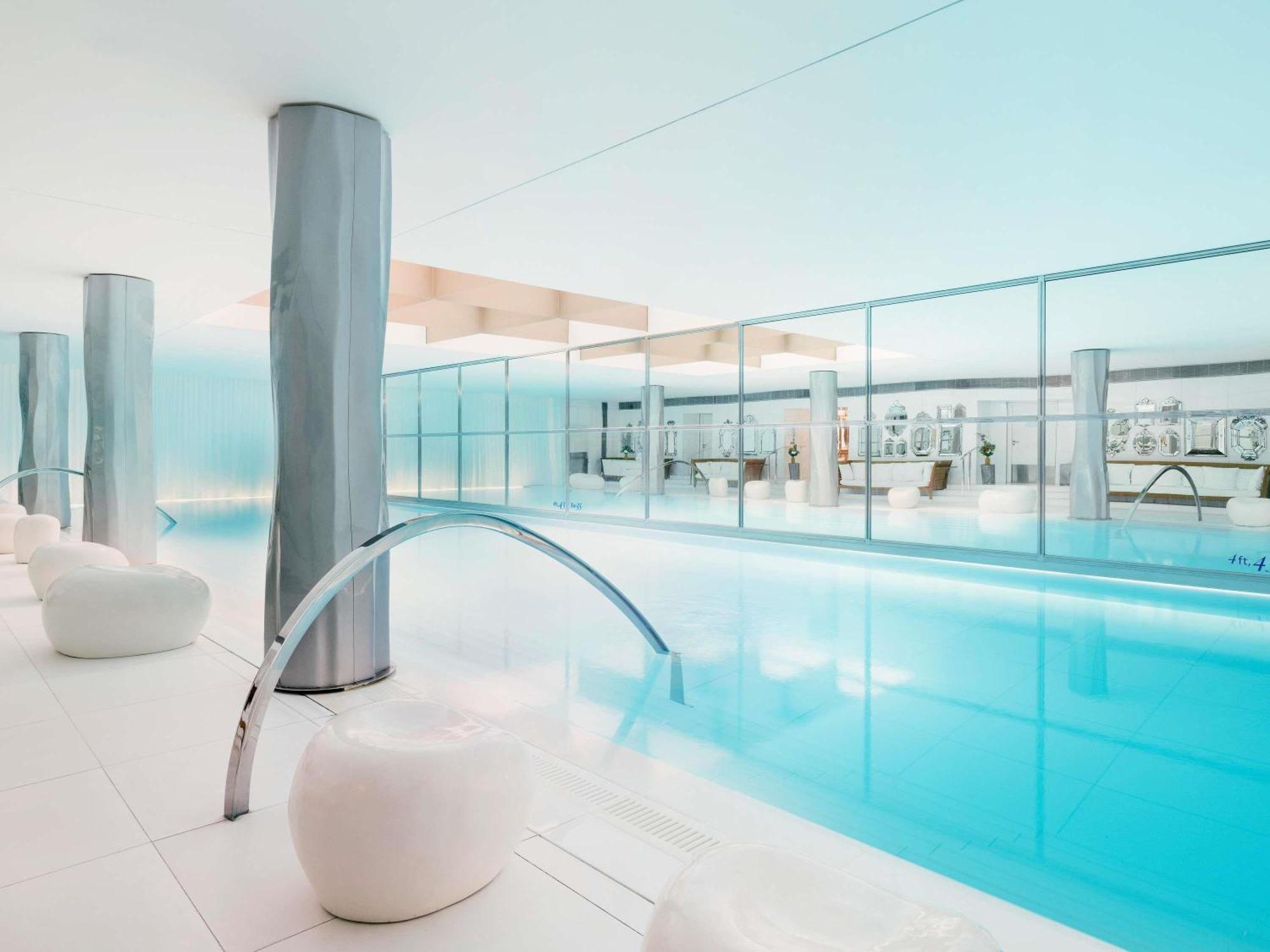 Le Royal Monceau Raffles Hotel 5*