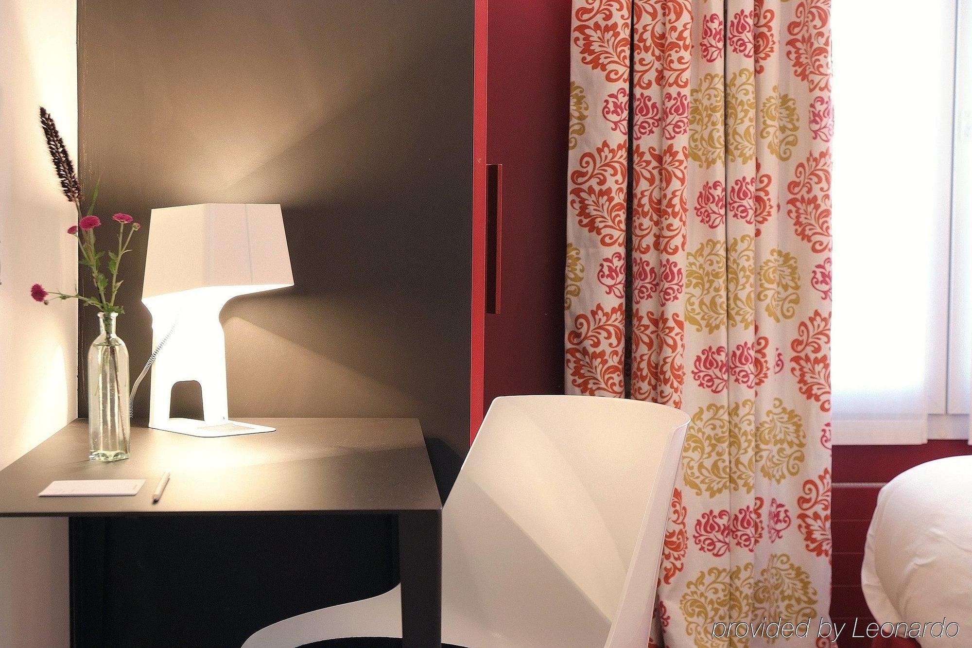 Hiro, New 2024 Hotel Paris
