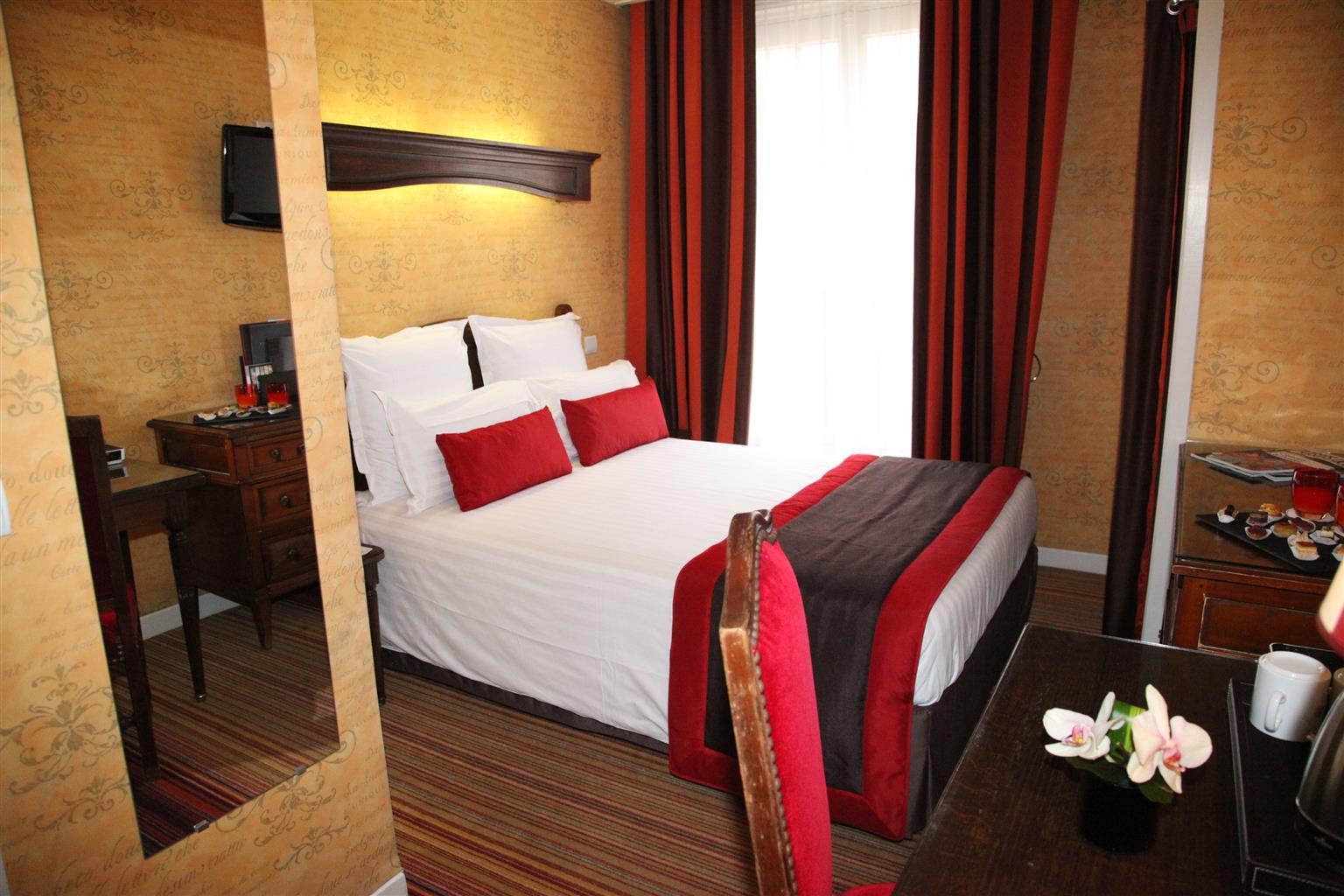 Trianon Rive Gauche 4* Parigi