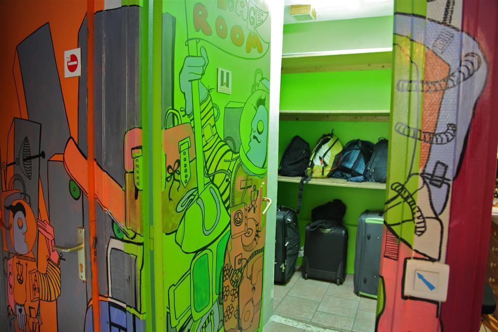 Woodstock Montmartre By Hiphophostels Ostello Parigi